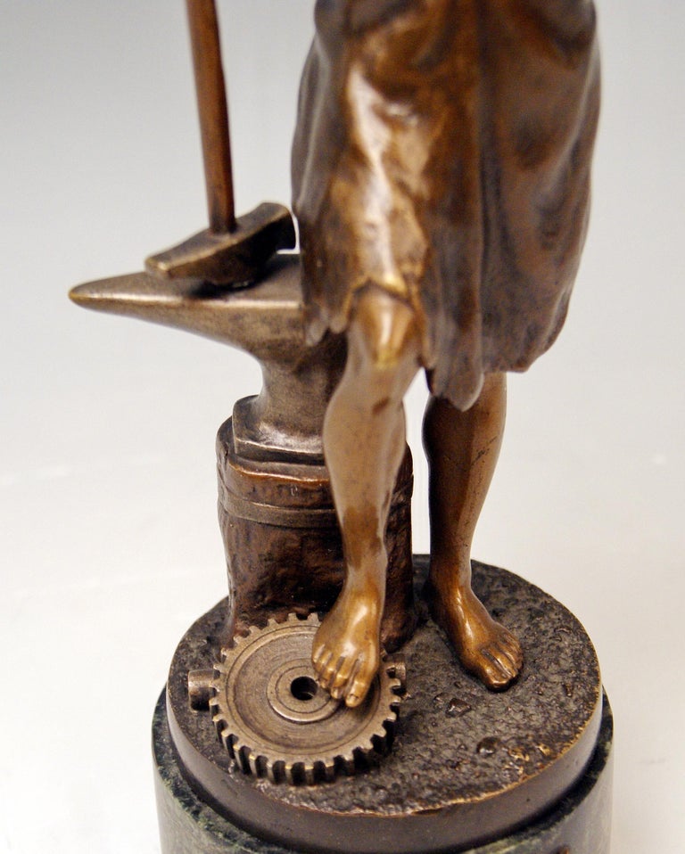 Early 20th Century Vienna Bergman Bronze Figurine Smith with Anvil and Gearwheel, circa 1922 For Sale