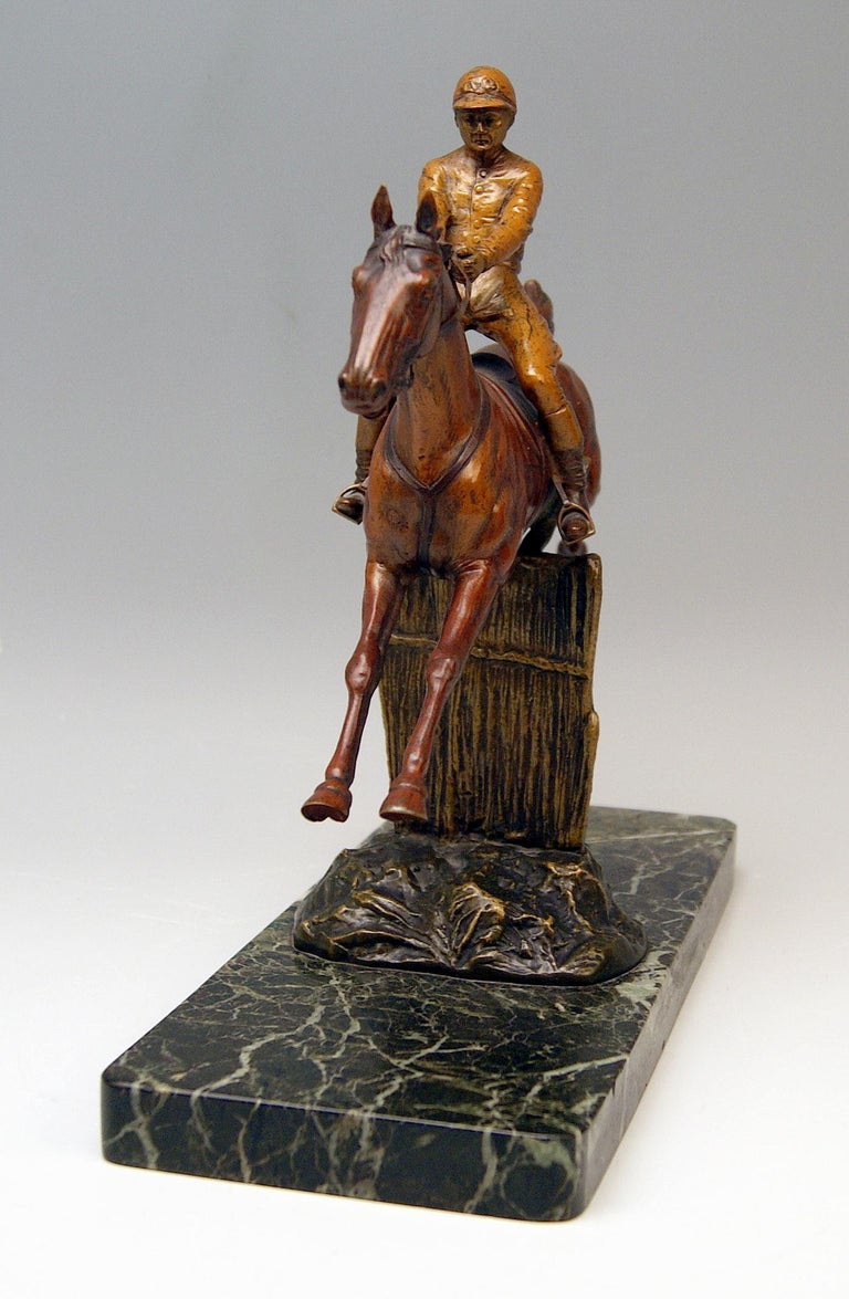 Vienna Bergman Bronze Show Jumper Jumping Horse Vintage Made, circa