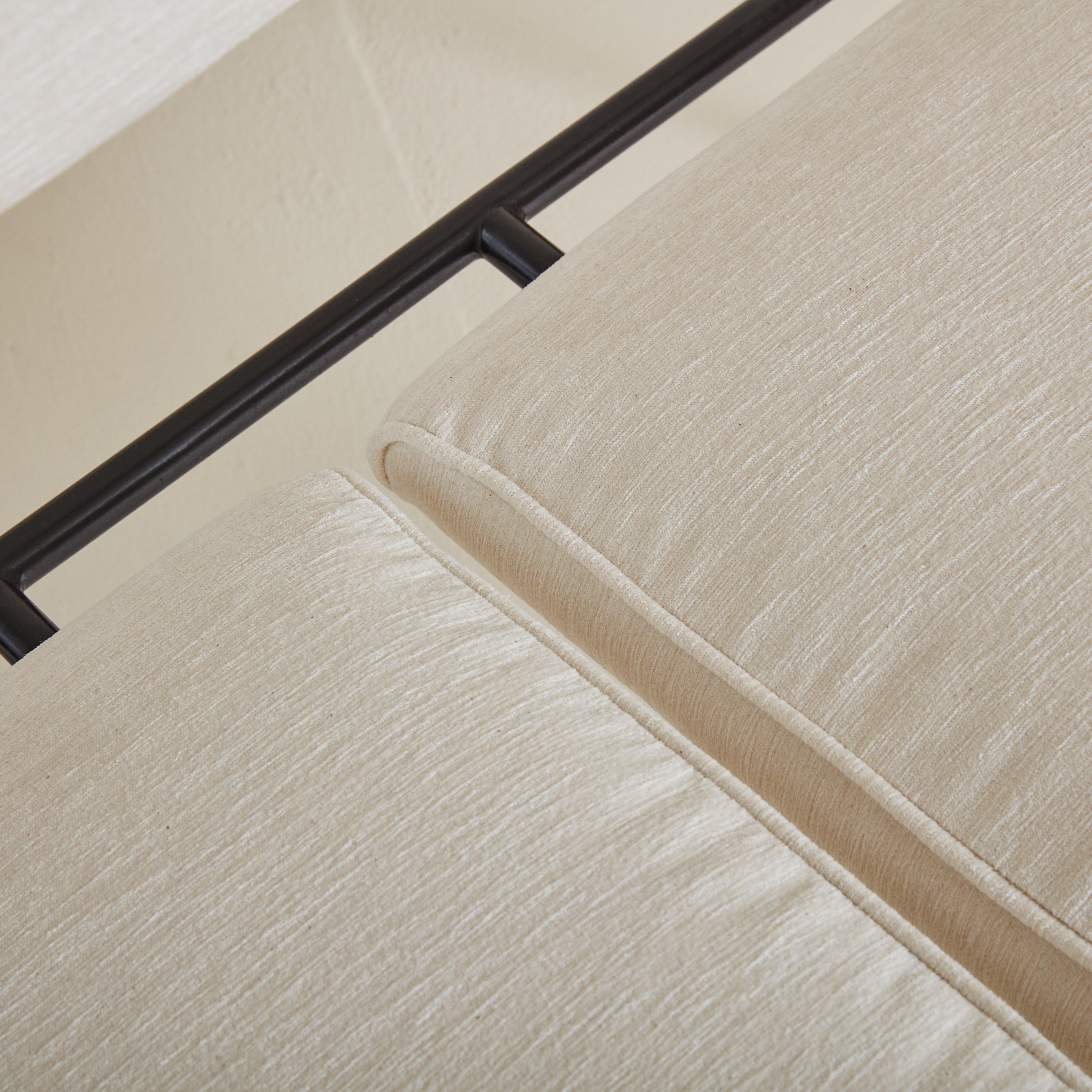 ‘Vienna' Black Metal Settee by Rodney Kinsman for Bieffeplast, Italy 1980s For Sale 4