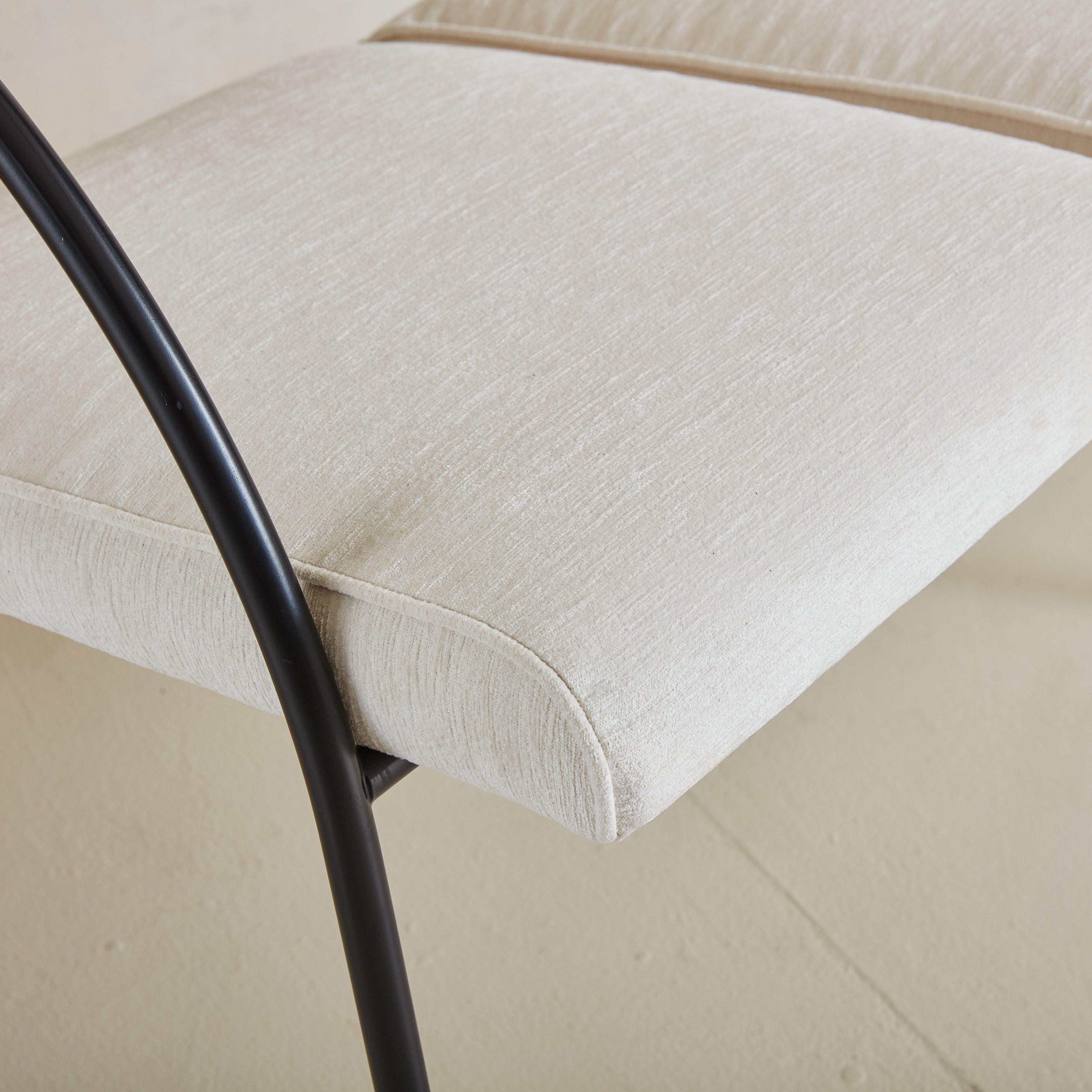 ‘Vienna' Black Metal Settee by Rodney Kinsman for Bieffeplast, Italy 1980s For Sale 1