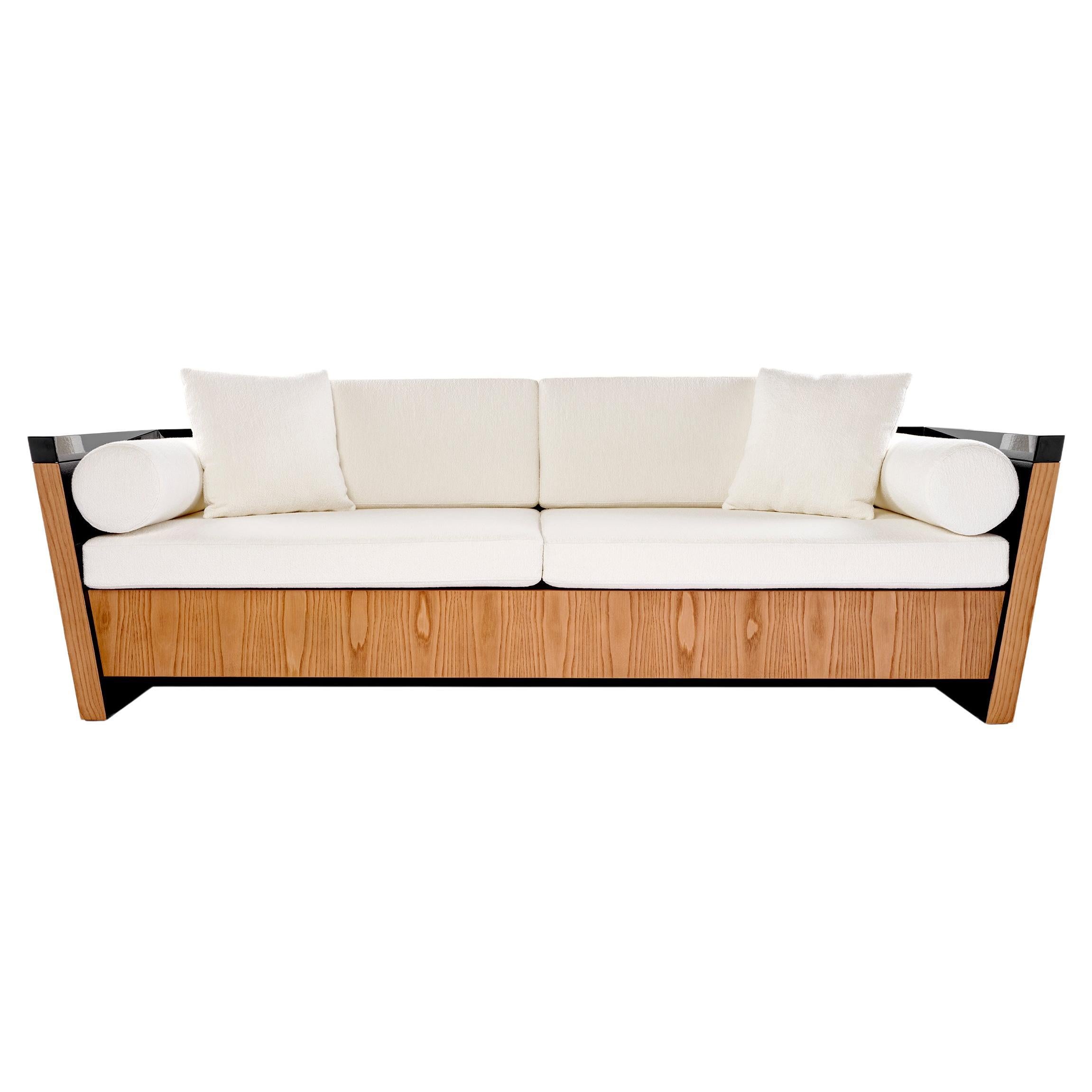 Vienna Block Sofa, inspiriert von den Classical Ballet Flats von Chanel