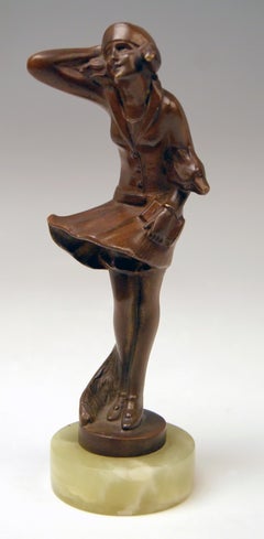 Bronze Art Deco Young Lady Fox Fur Josef Lorenzl Onyx Base, circa 1925-1930