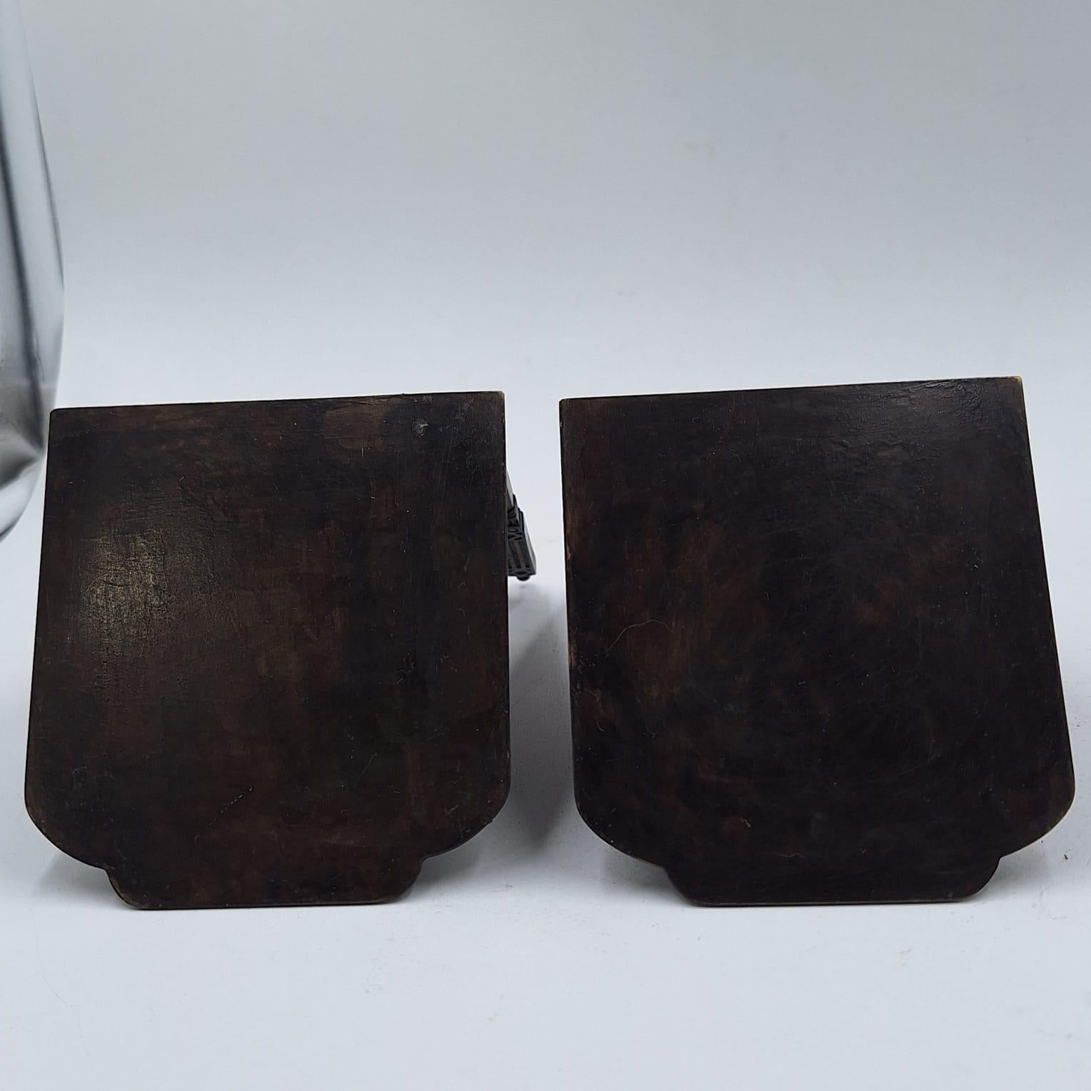 Vienna bronze bookend In Good Condition For Sale In Buenos Aires, Argentina