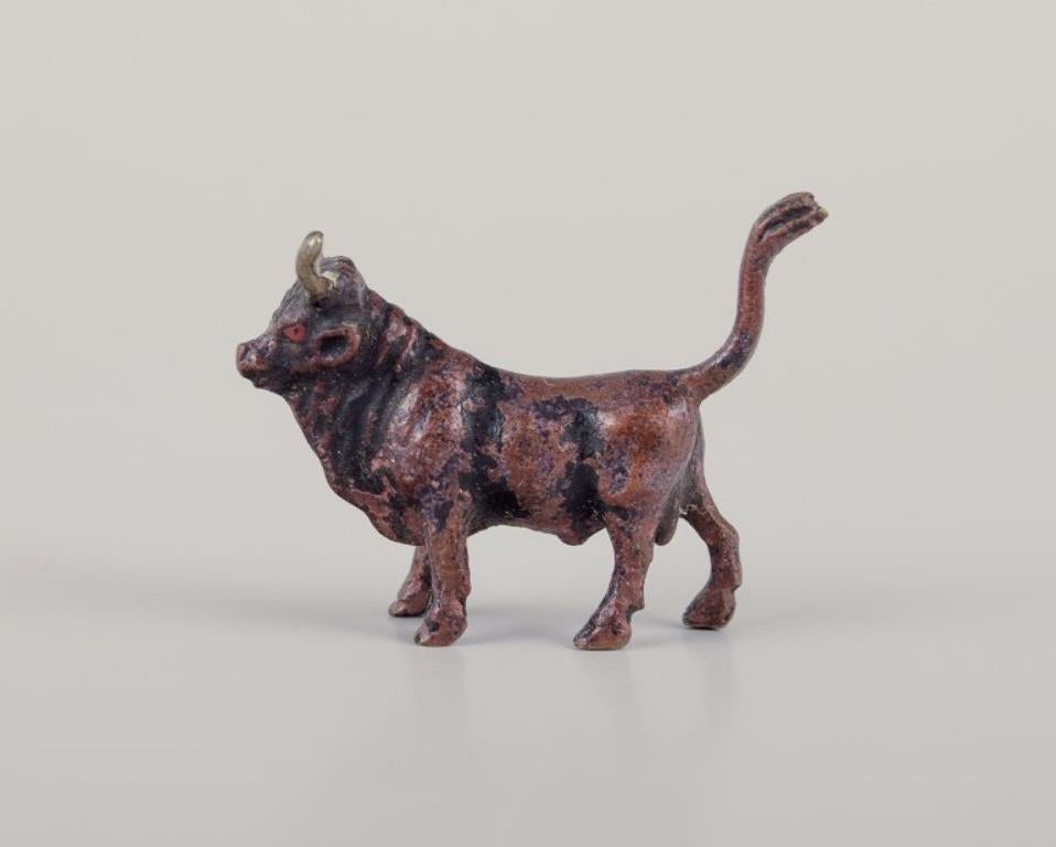 Wiener Bronze, Stier, hochwertige Bronzefigur aus Wiener Bronze. Ca. 1900er/1910er Jahre (Österreichisch) im Angebot