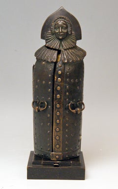 Vienna Bronze Lady Nude in Sarcophagus by Carl Kauba Vintage Made, circa 1900