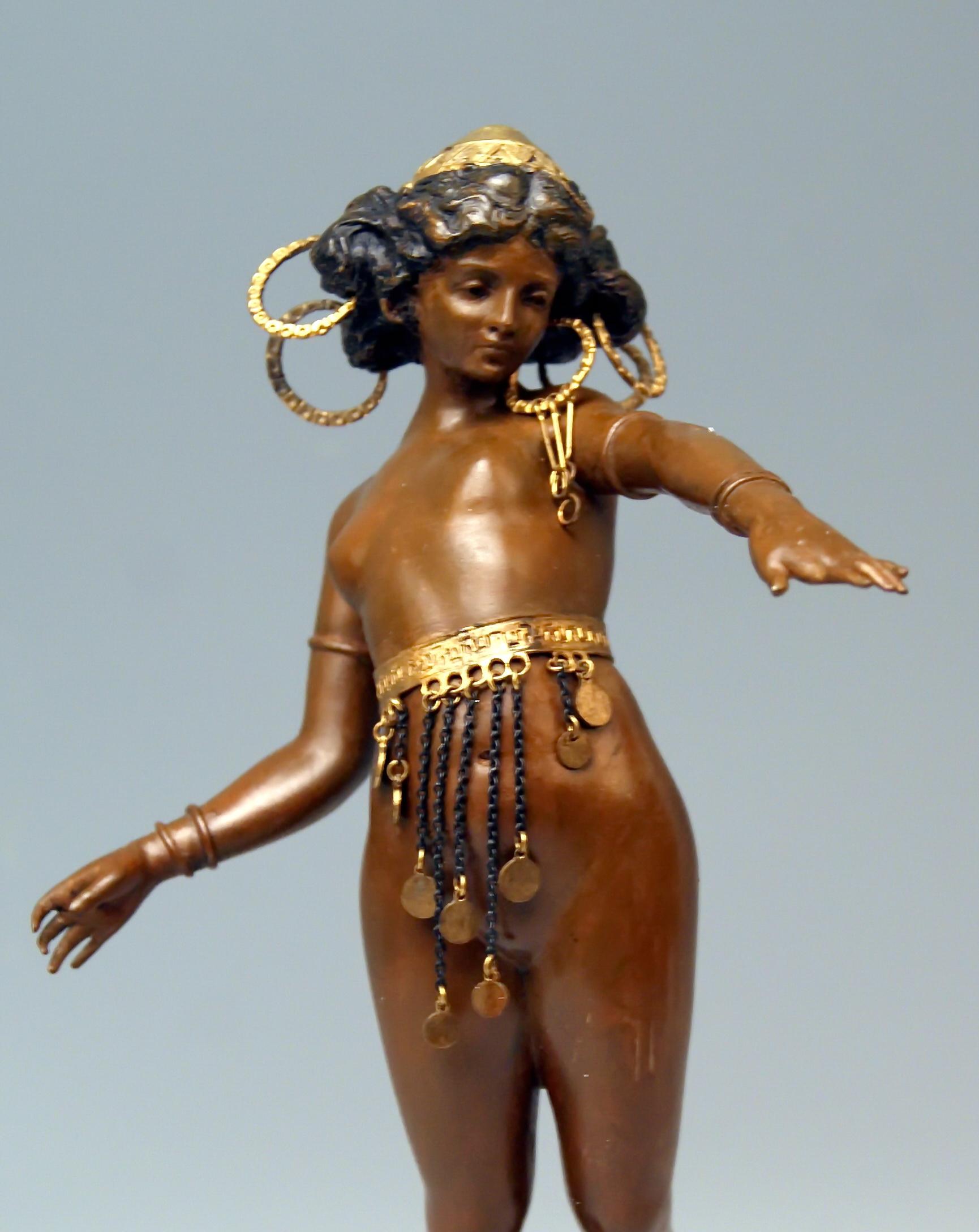 Vienna Bronze Lady Nude Nubian Dancer with Jewelry by Carl Kauba, circa 1915 1