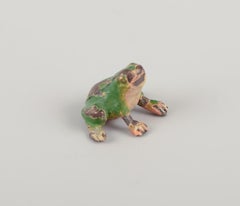 Vienna bronze, two high-quality bronze figurines. Frog and parrot.