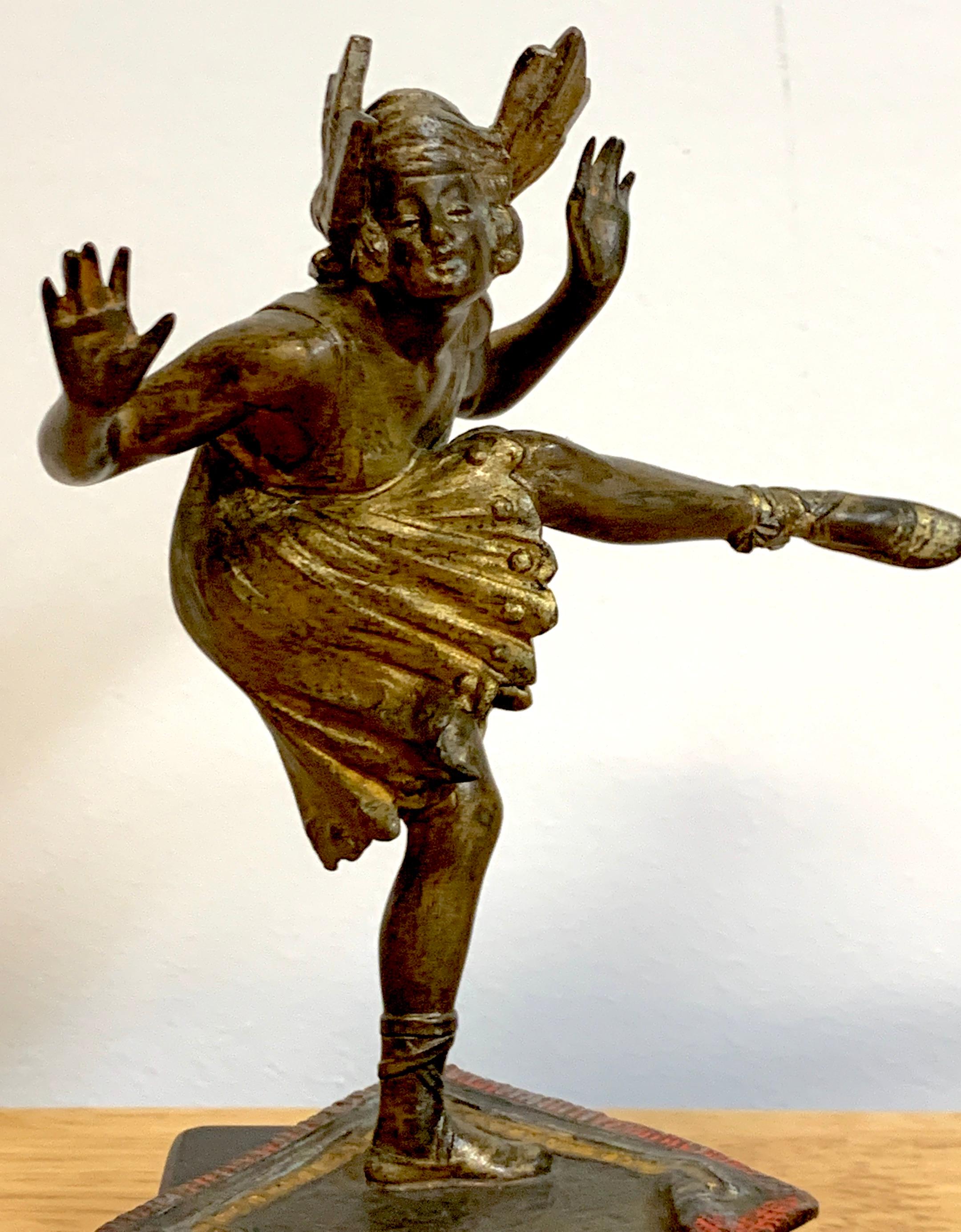 Wiener Kalt bemalter Bronze-Tanzflapper, Bergman zugeschrieben (Art déco) im Angebot