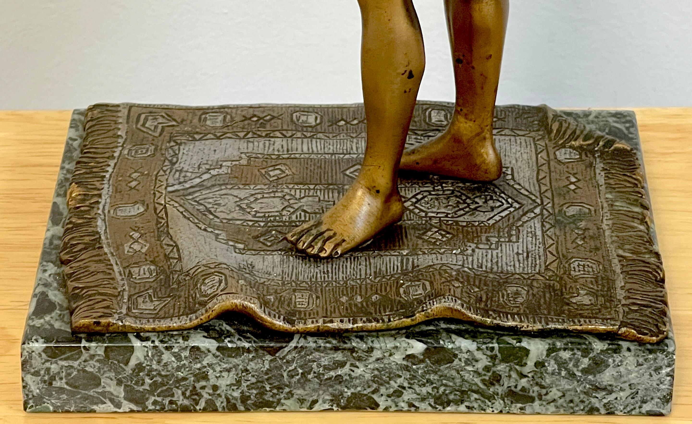 Wiener Kaltbemalter ägyptisch-ägyptische Anhänger aus Bronze, Bergman zugeschrieben im Angebot 3