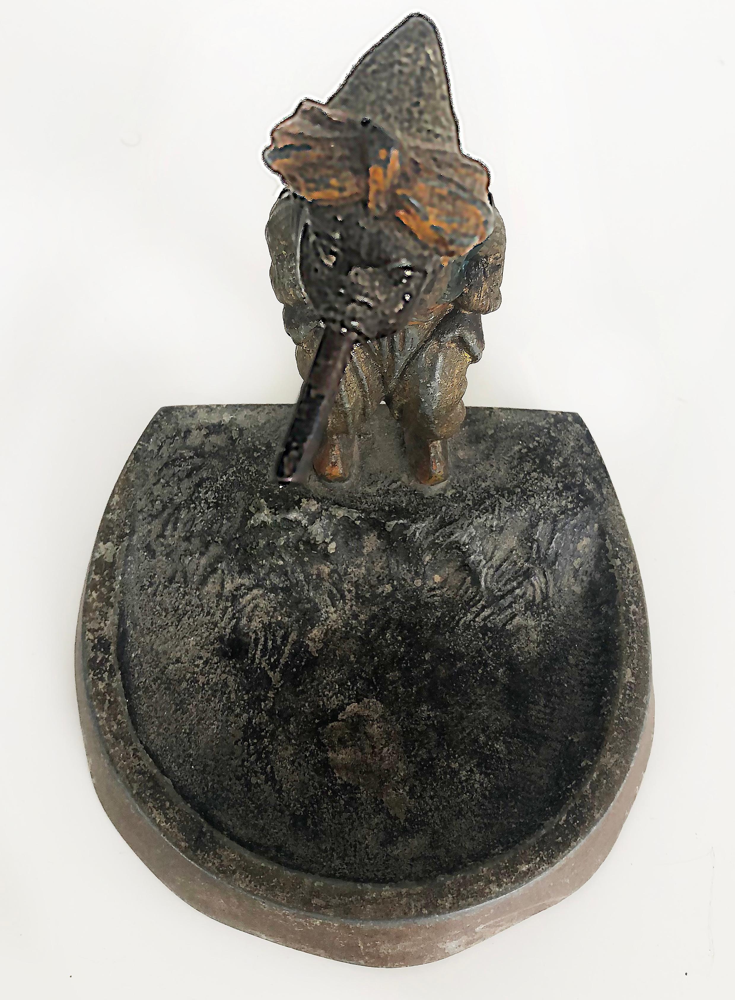 Vienna Cold-Painted Orientalist Bronze Bobbing Head Man and Opium Pipe Ashtray In Good Condition In Miami, FL