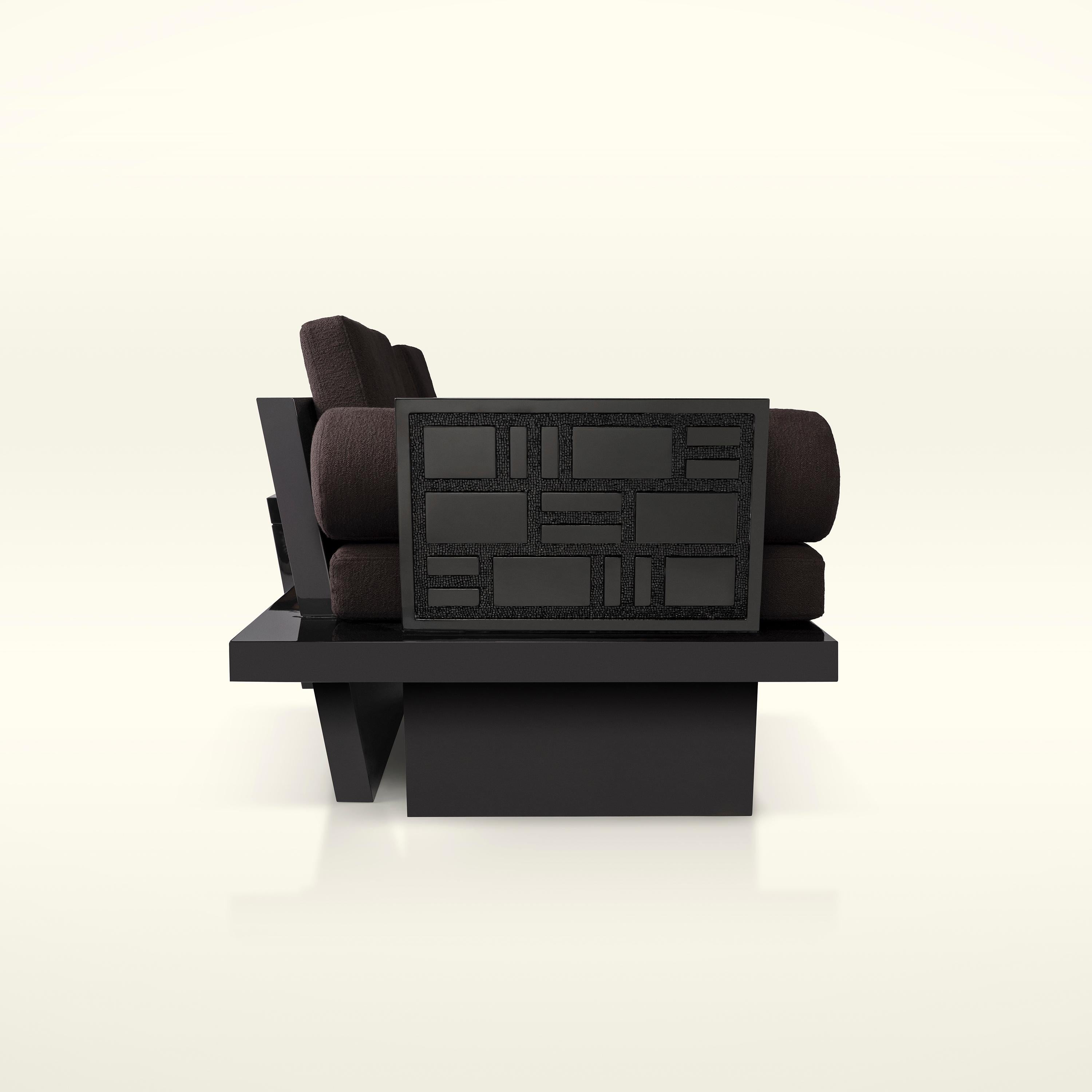 Wiener Glam-Sofa aus Glam, glänzender lackierter Korpus, hervorgehoben mit handgefertigten Kristallen (Art déco) im Angebot