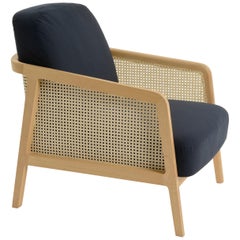 Poltrona Vienna di Colé, legno di faggio, cuscini blu Design contemporaneo