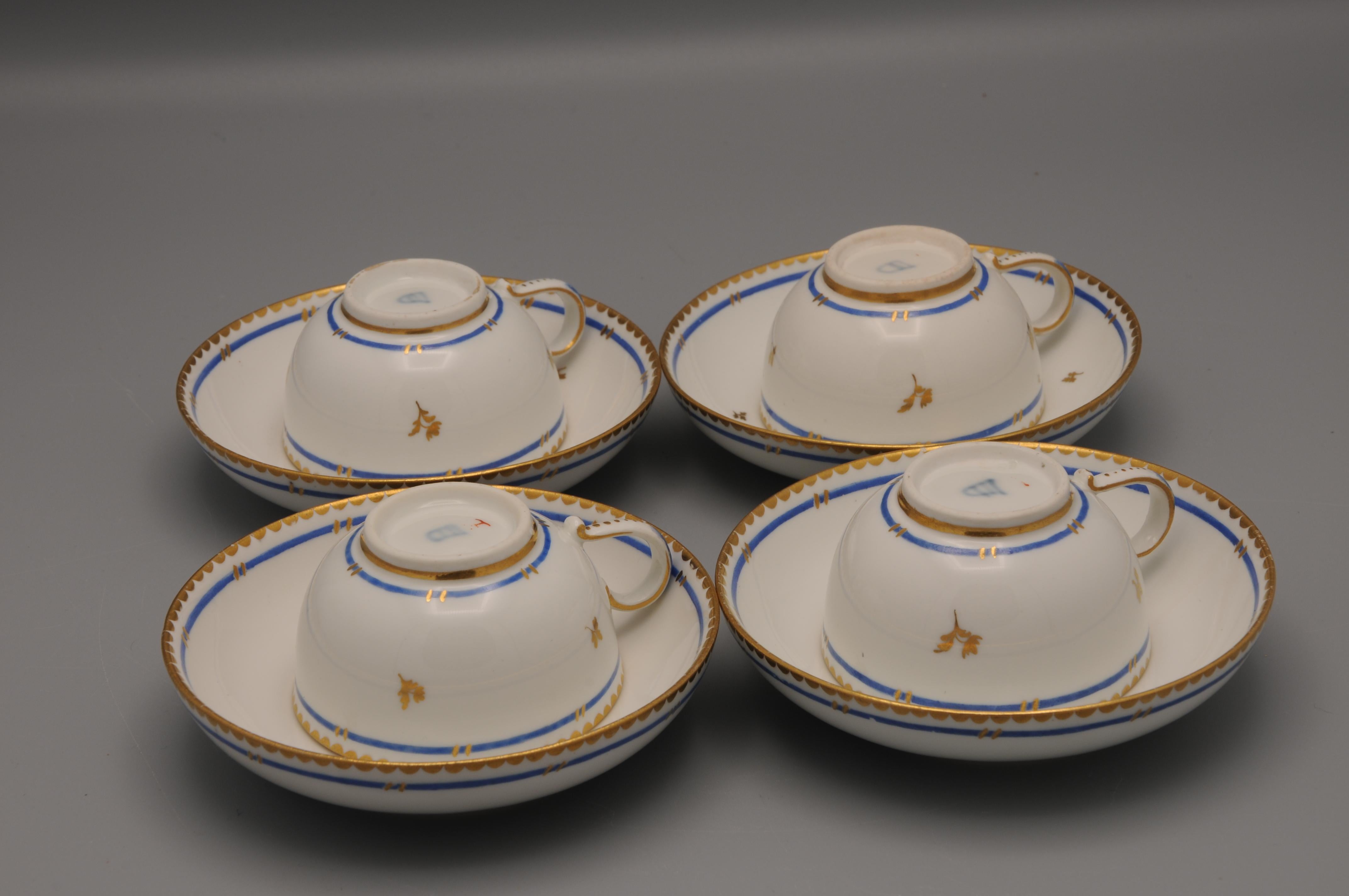 Austrian Vienna porcelain - 4 cups and saucers, 1781 For Sale
