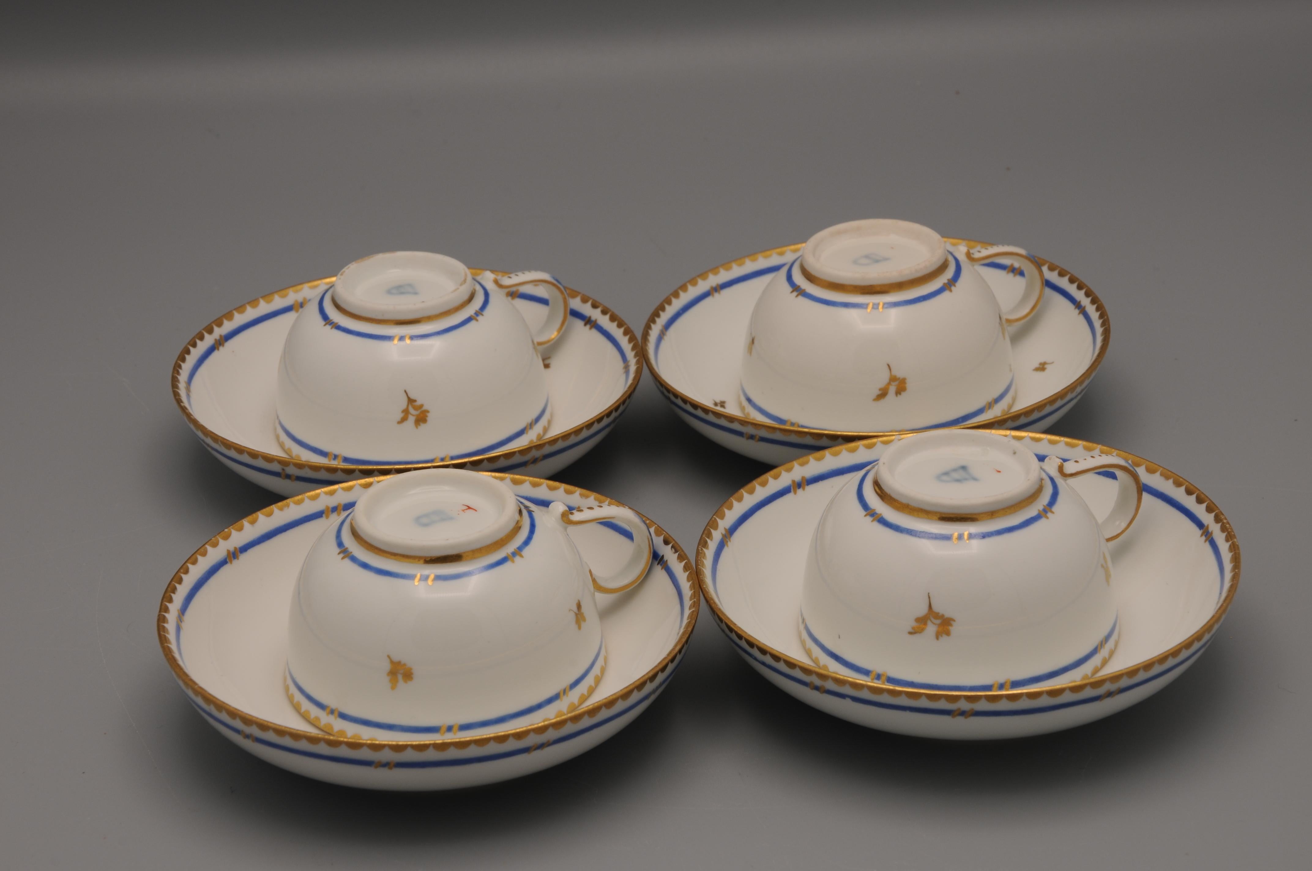 Porcelana de Viena - 4 tazas y platillos, 1781 en venta 2