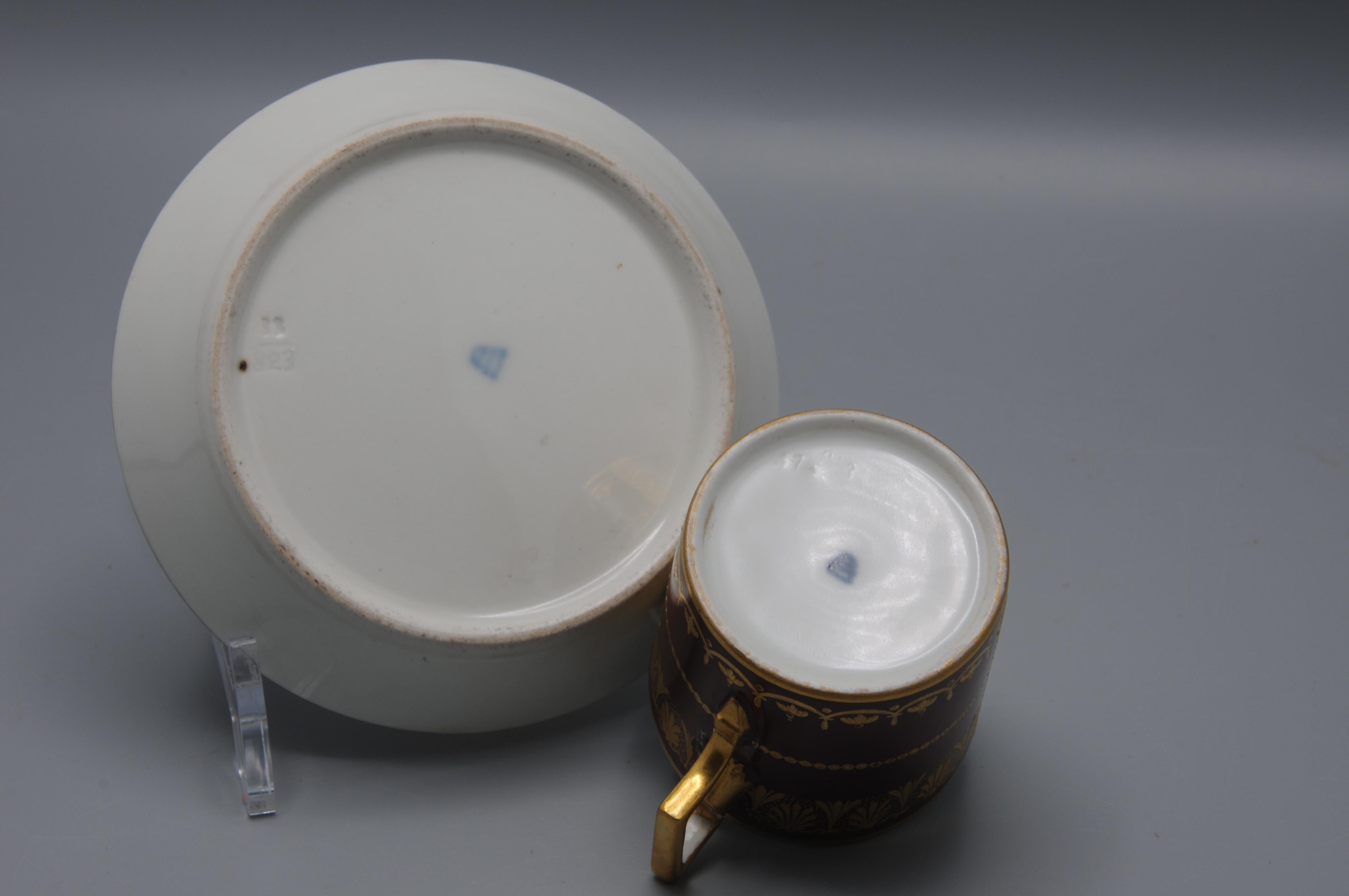 Vienna porcelain - Cup and Saucer, early 19th century For Sale 2