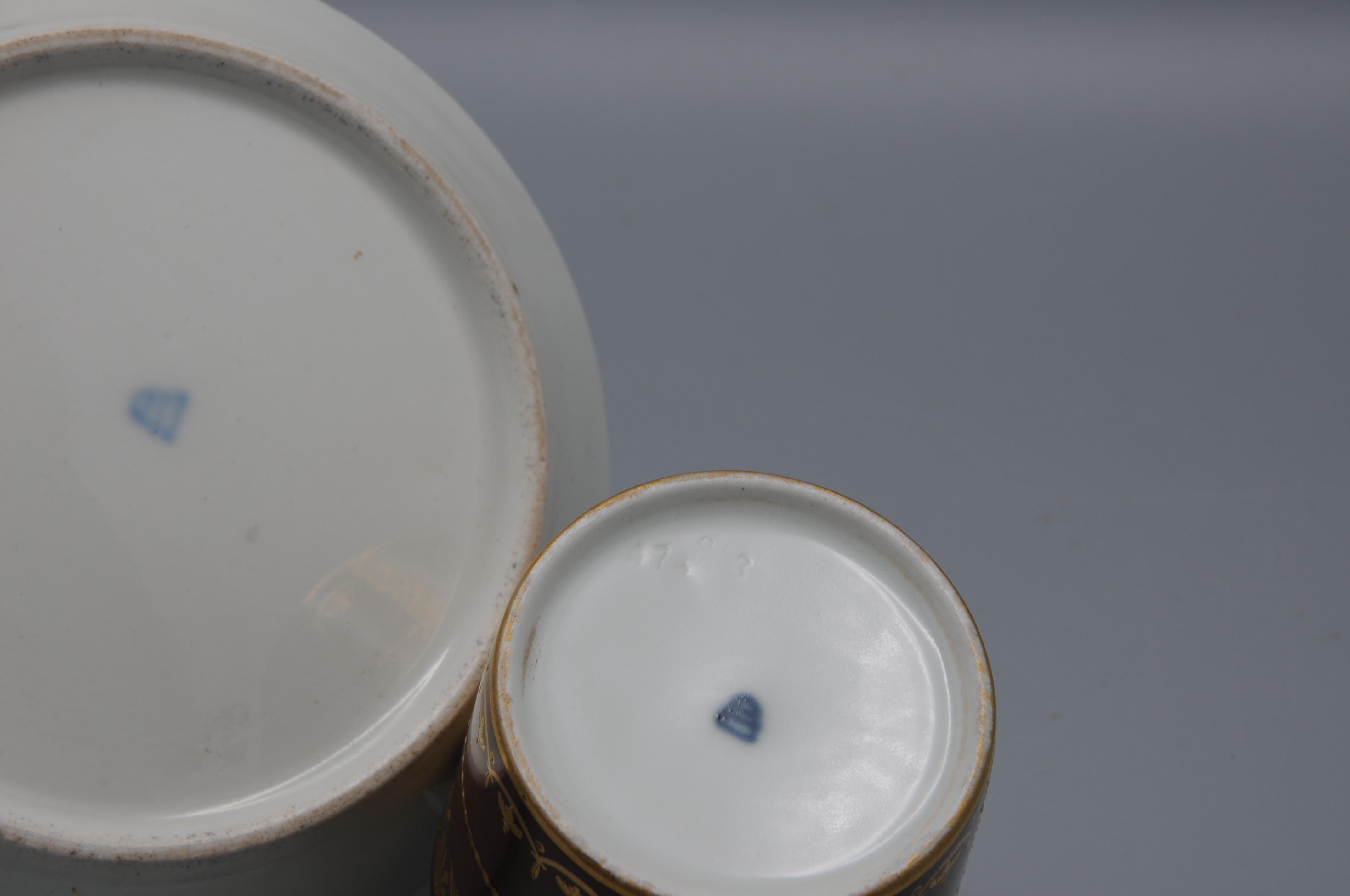 Vienna porcelain - Cup and Saucer, early 19th century For Sale 4