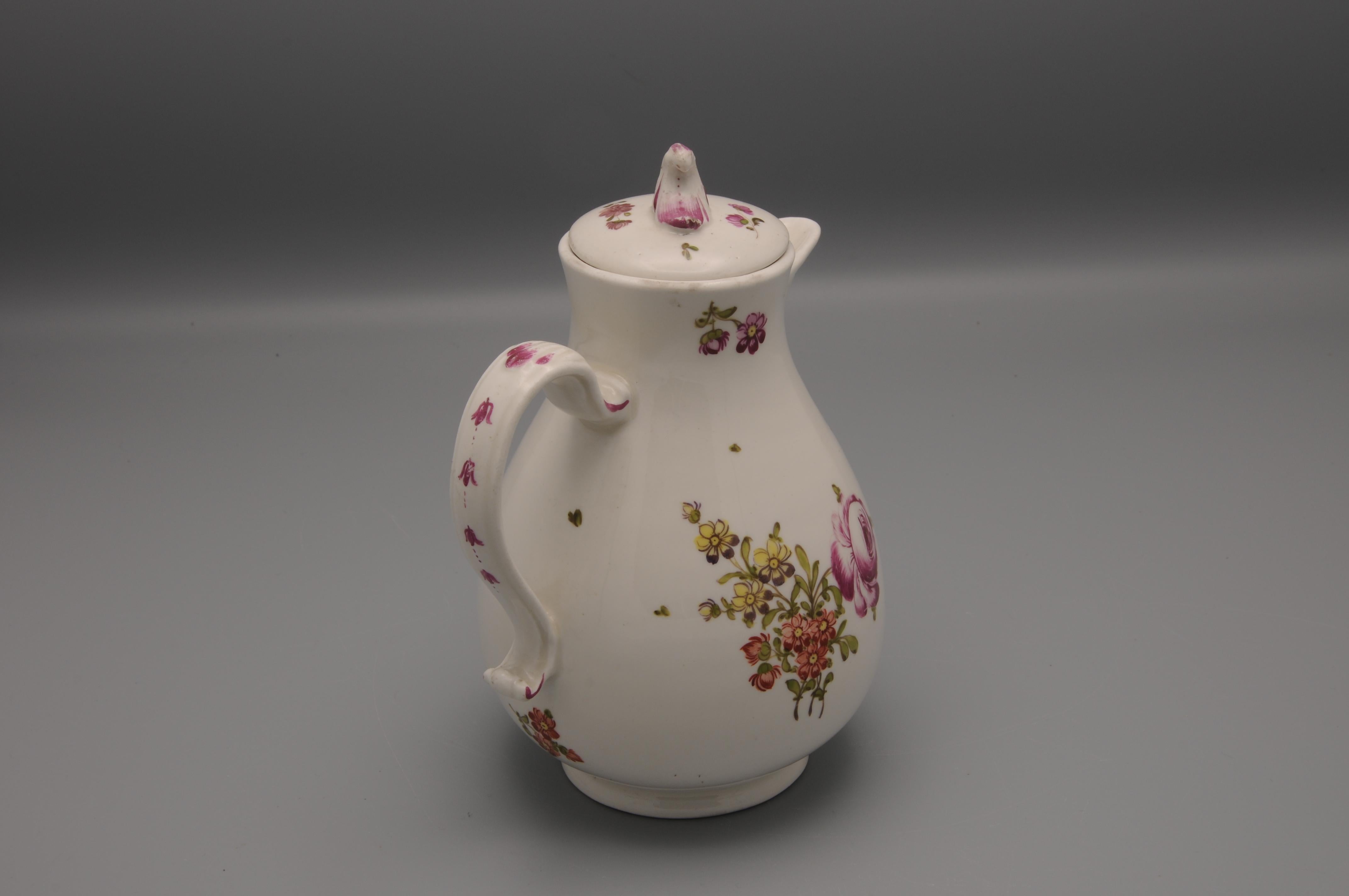 18th Century Vienna Porcelain - Rococo Coffeepot, late 18th century For Sale