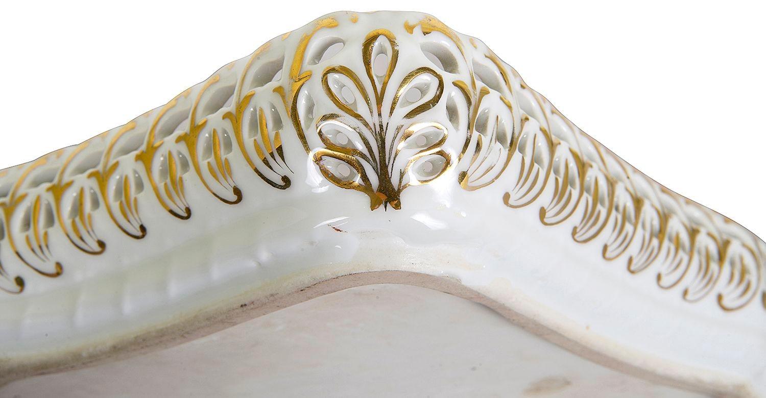 Bandeja de porcelana de Viena, representando a Baco + Ariadna, S. XIX en venta 2