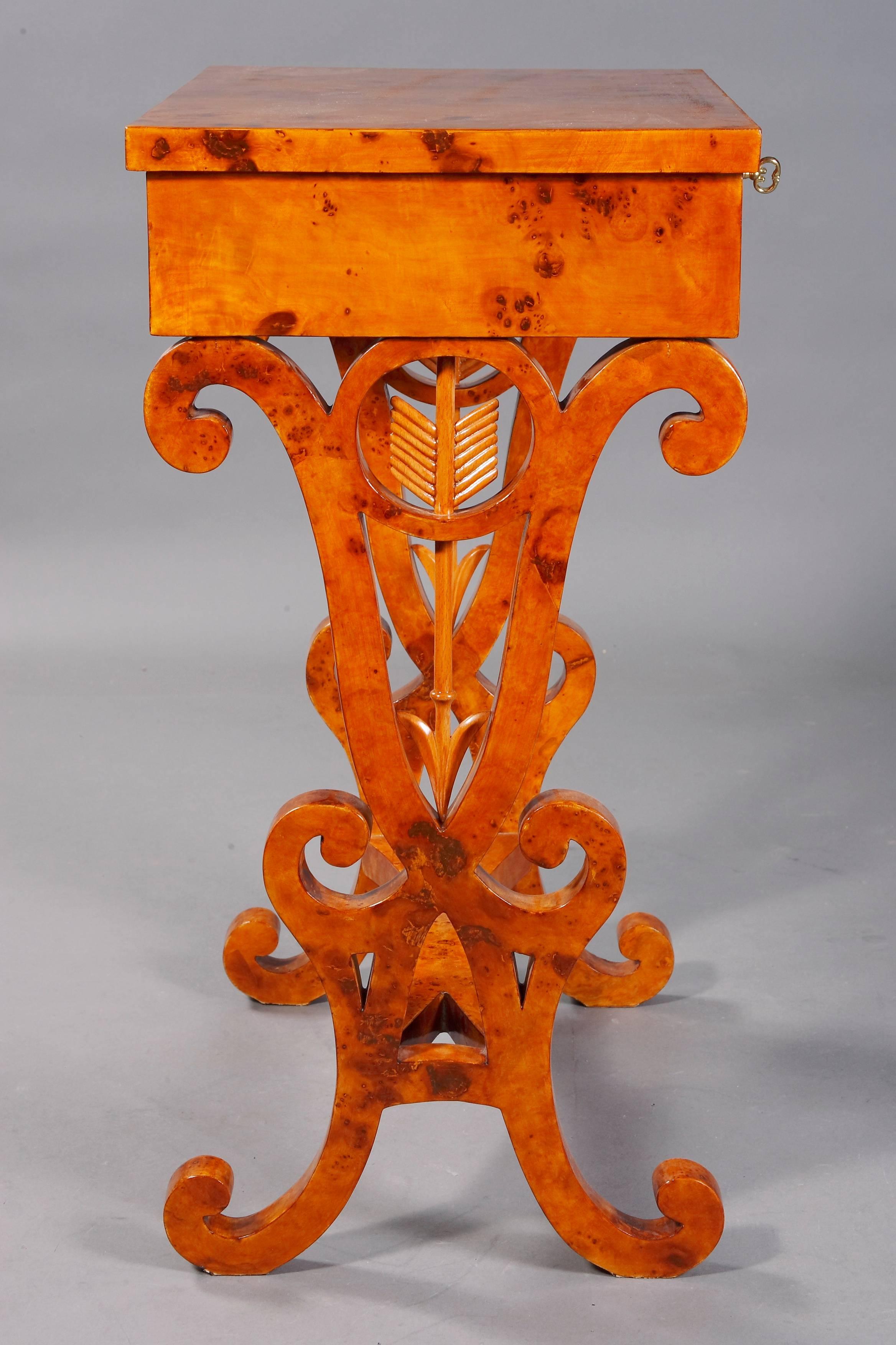 Veneer Vienna Salon Table in Biedermeier Style Maple Root