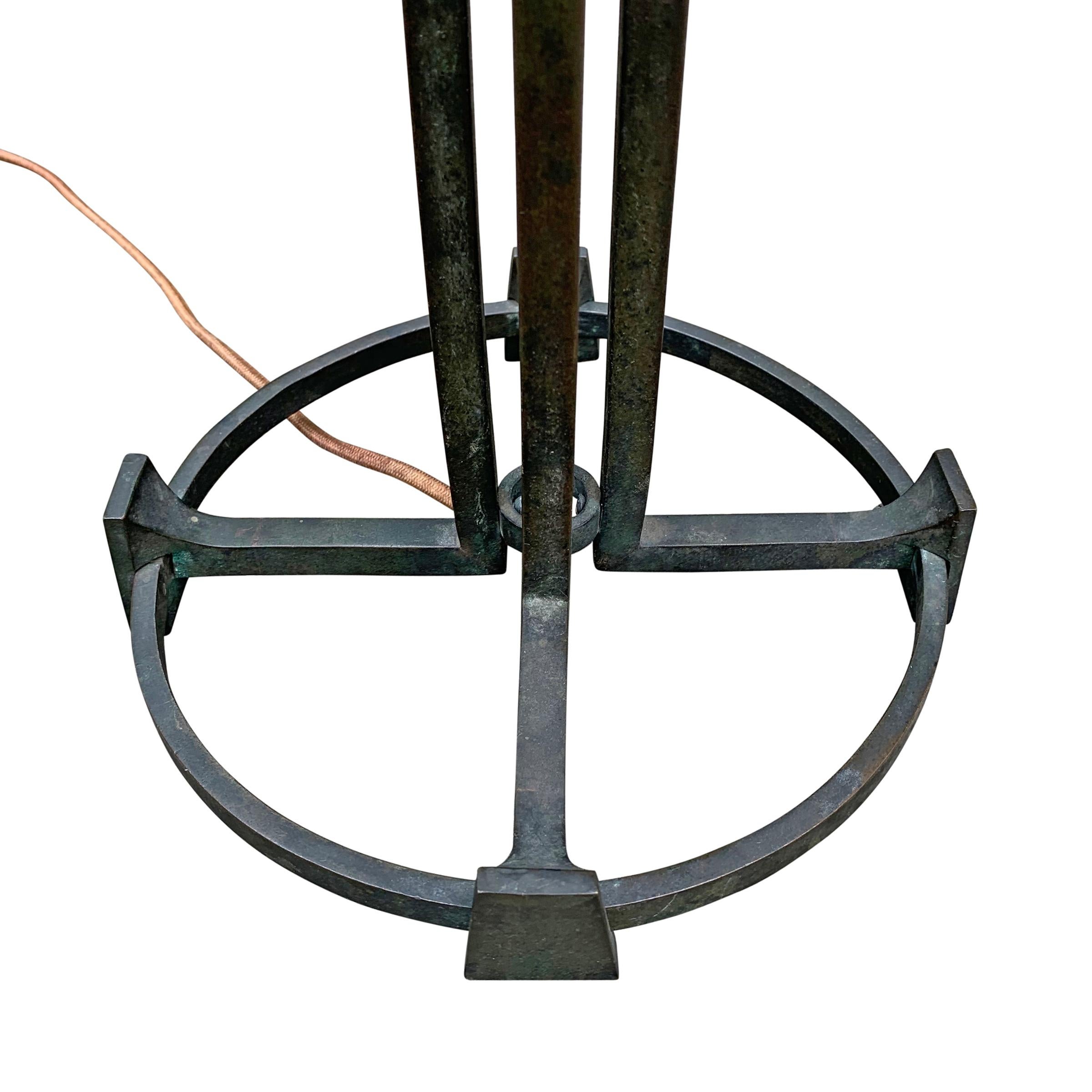 Lampe de table en bronze de la Sécession viennoise en vente 8