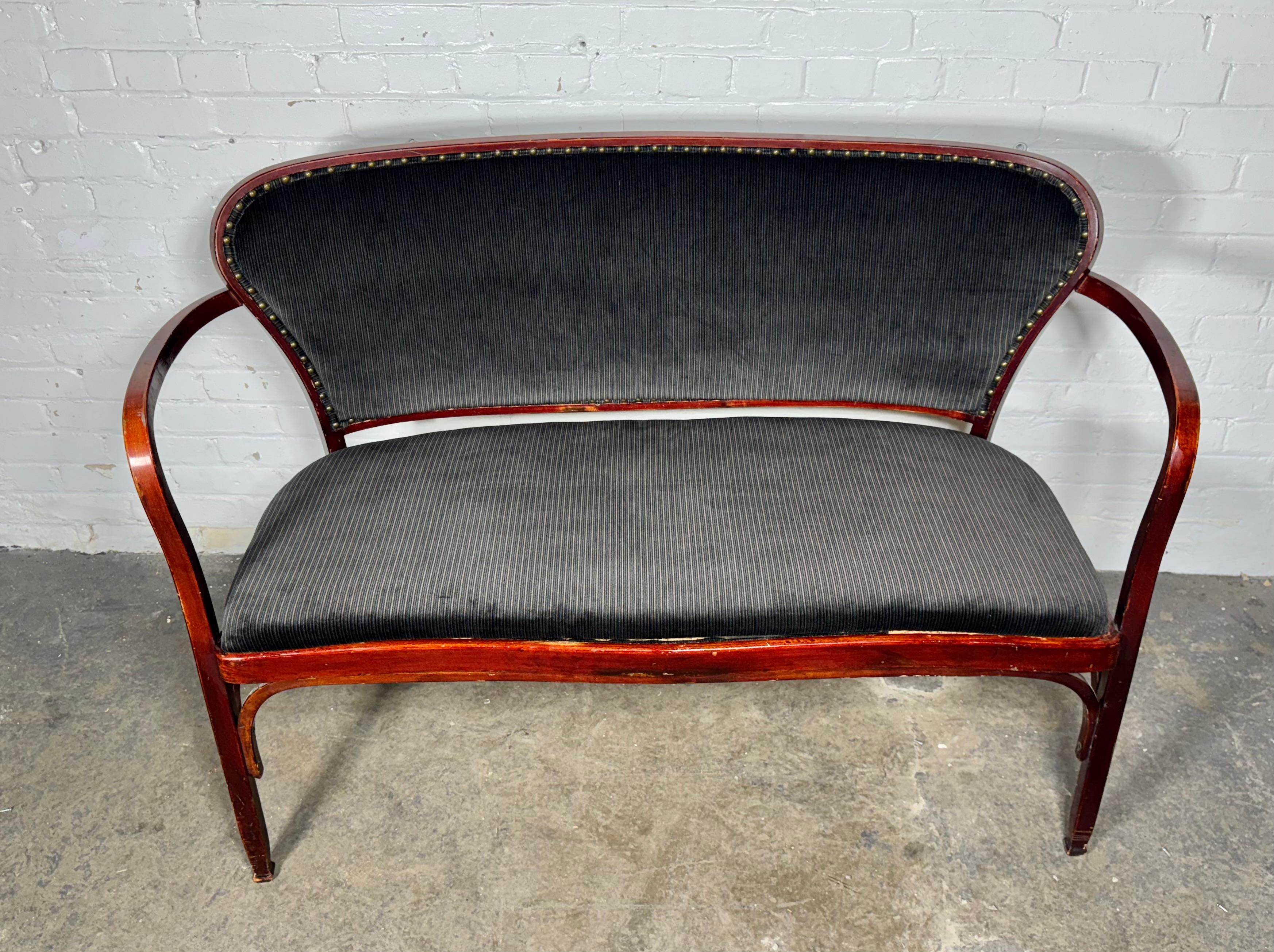 Sécession viennoise J. Kohn 717 Settee de Gustav Siegel en vente 6