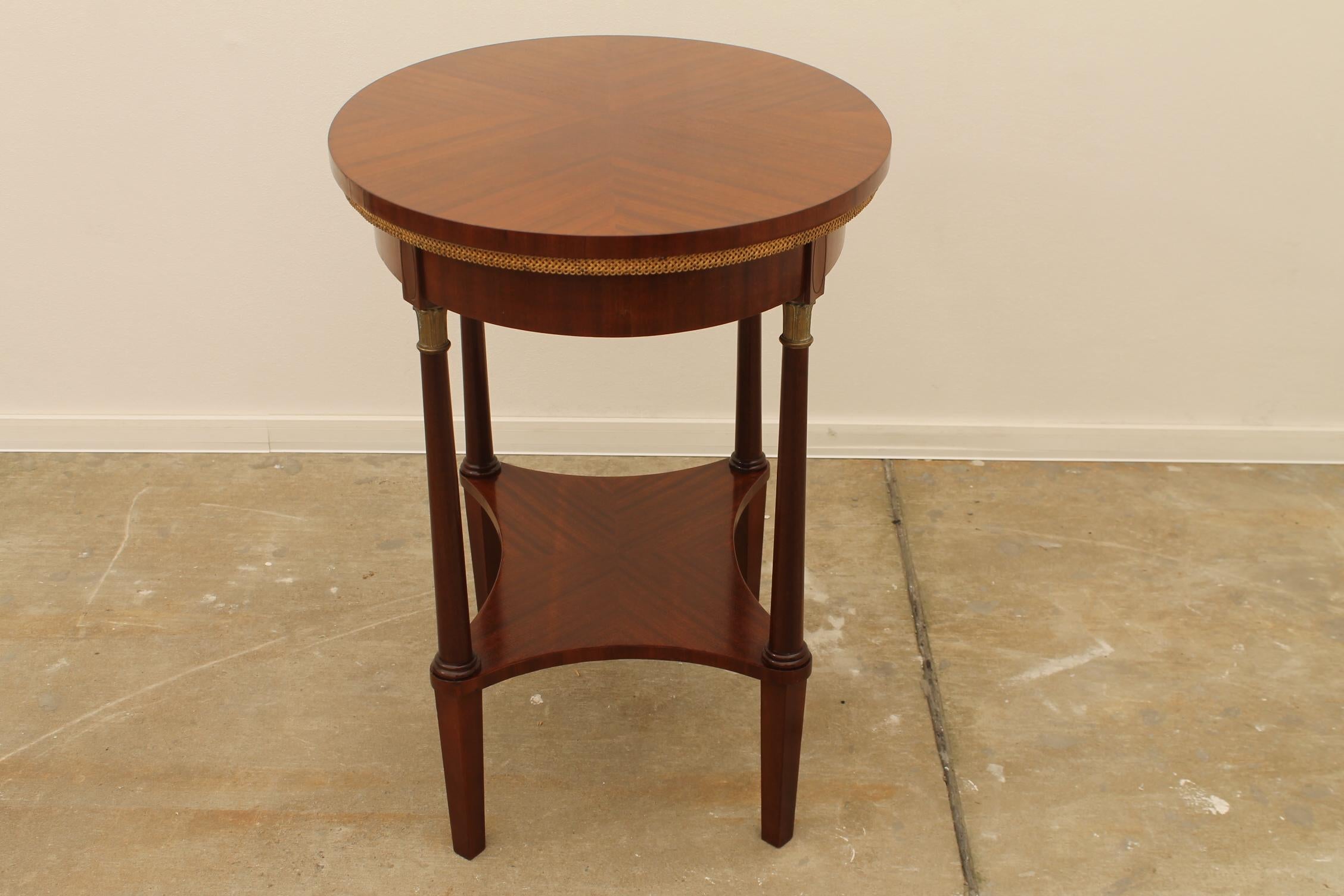 Table d'appoint en acajou de la Sécession viennoise, vers 1915 en vente 1