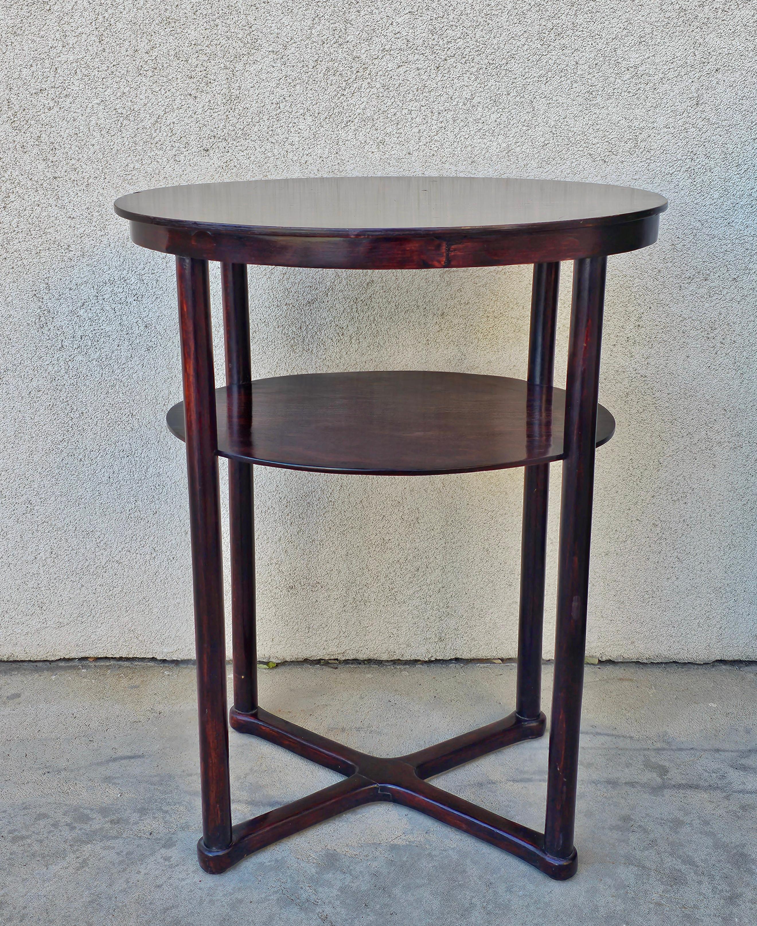 Vienna Secession Oval Side Table Model 960/2 designed by Josef Hoffmann, 1910s For Sale 7