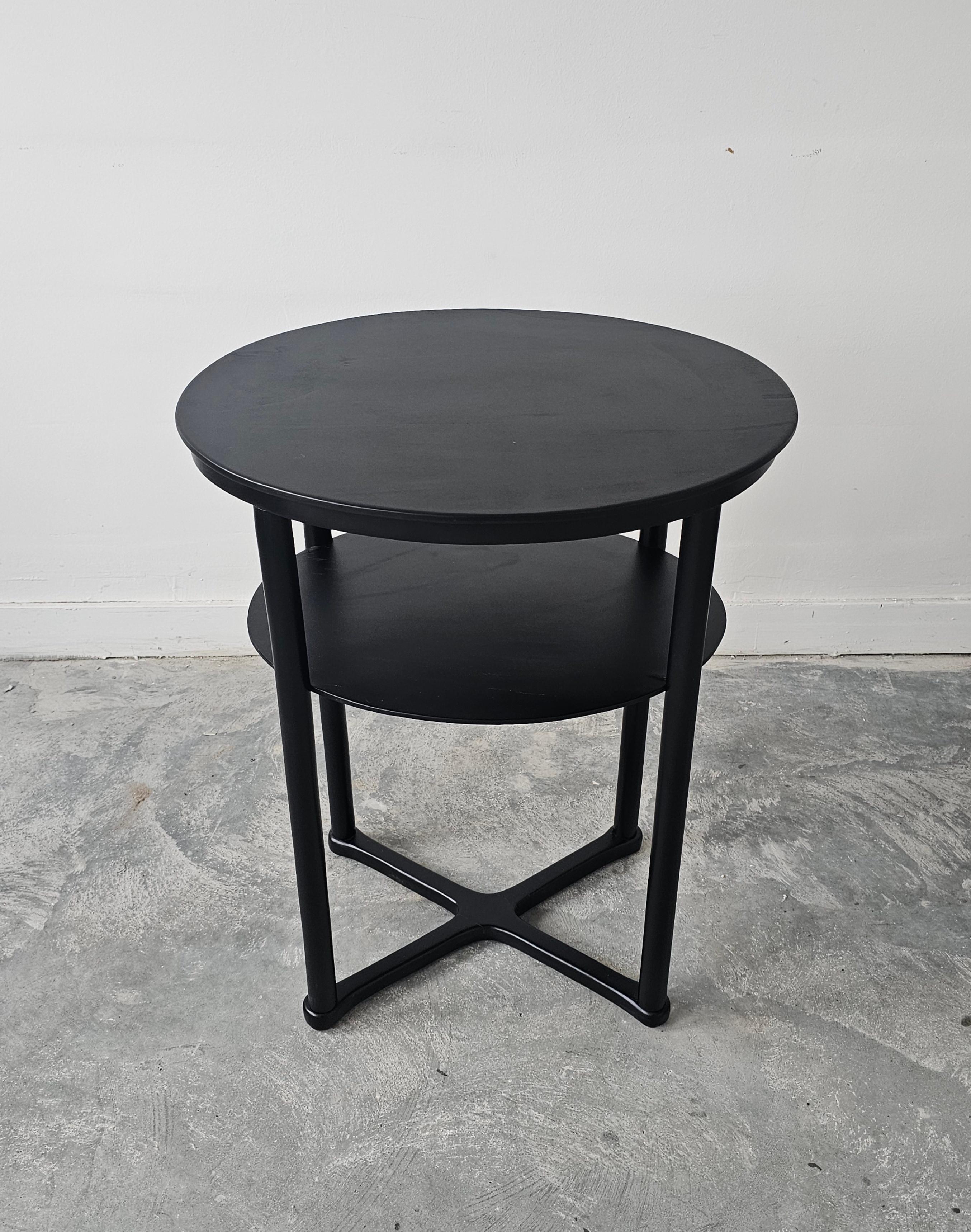 Inizio XX secolo Tavolino ovale della Secessione viennese Modello 960/2 disegnato da Josef Hoffmann, anni 1910 in vendita