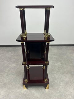 Vienna secession pedestal