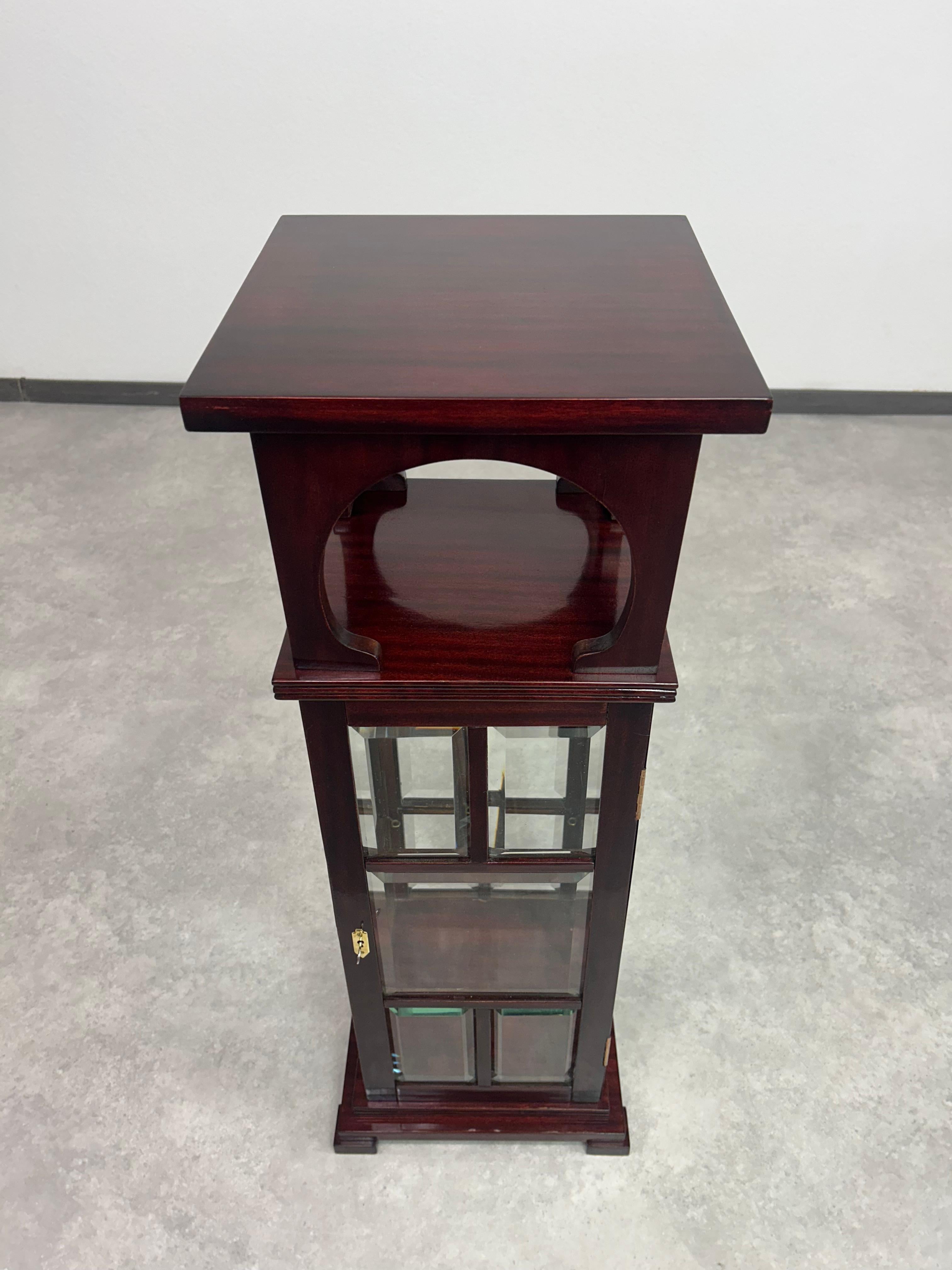 Wien Sezession Pedestal (Frühes 20. Jahrhundert) im Angebot