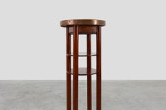 Piedistallo della secessione di Vienna in legno e rame, Austria 1910 ca.