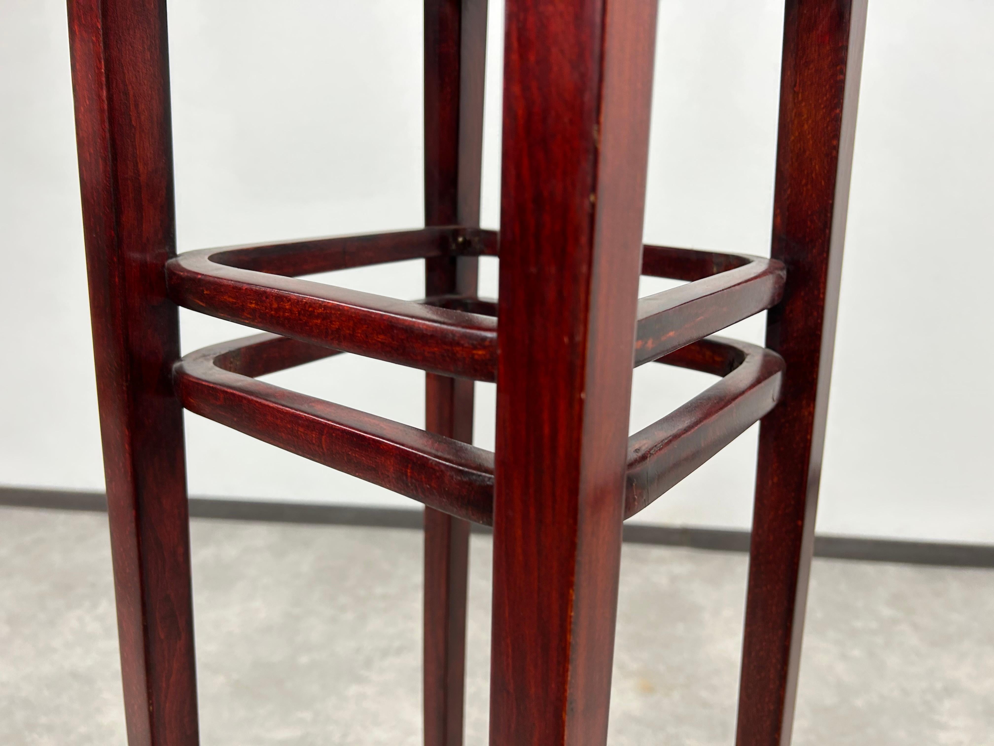 Vienna secession plant pedestal by Otto Wagner for Thonet In Excellent Condition For Sale In Banská Štiavnica, SK