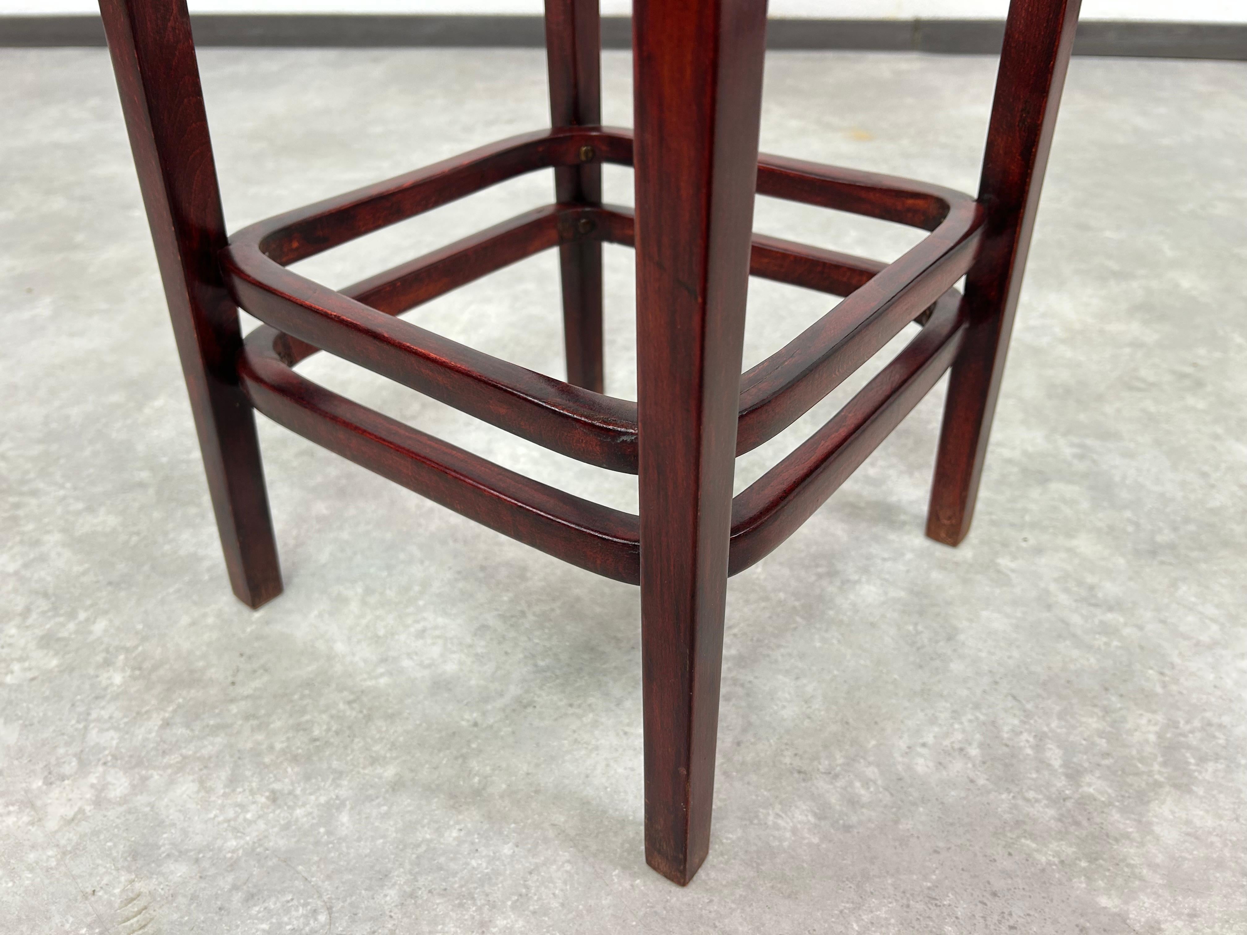 Early 20th Century Vienna secession plant pedestal by Otto Wagner for Thonet For Sale