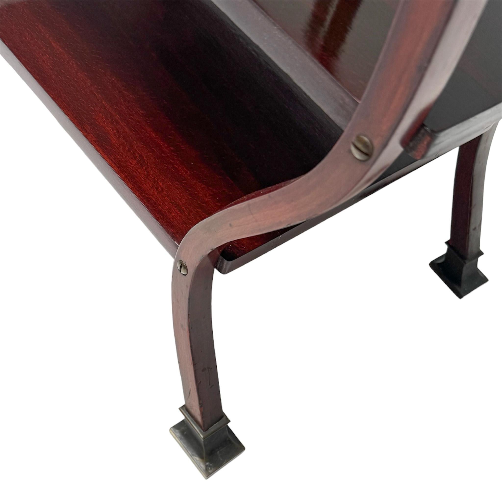 Laiton Table d'appoint de la Sécession viennoise par Gustav Siegel pour Gebrüder Thonet Autriche, années 1900 en vente