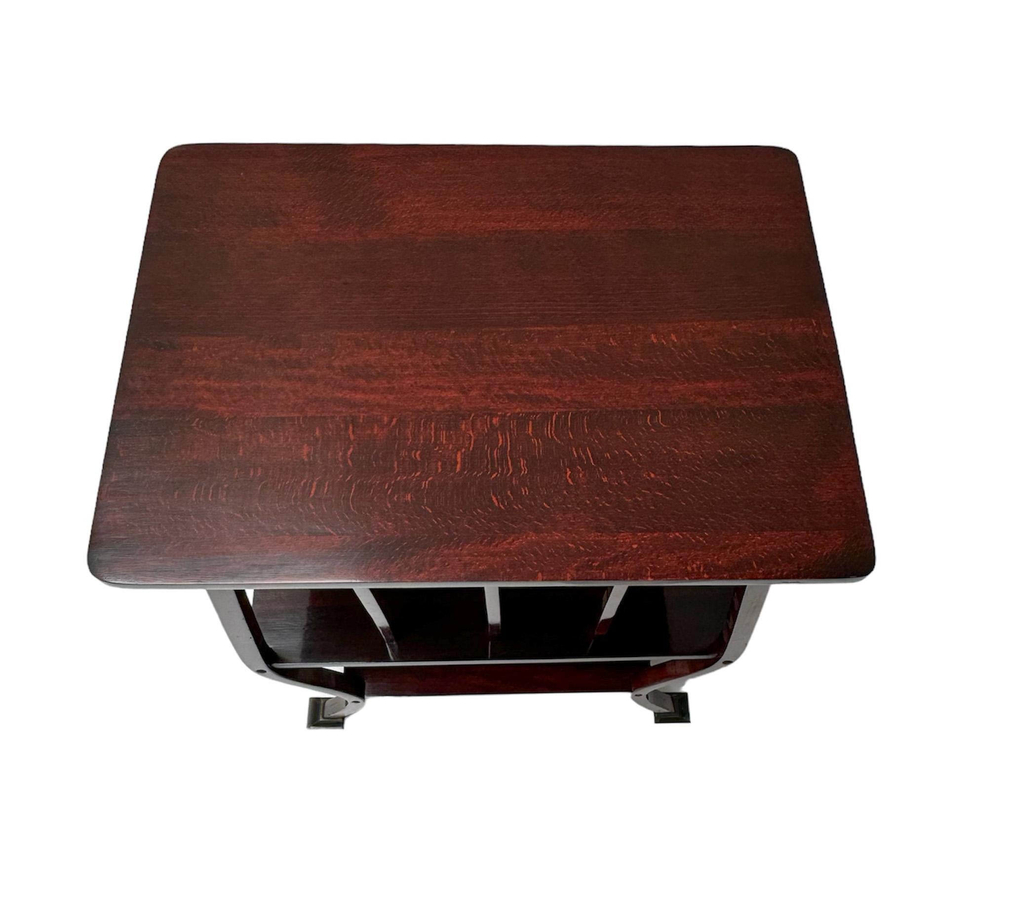 Table d'appoint de la Sécession viennoise par Gustav Siegel pour Gebrüder Thonet Autriche, années 1900 en vente 1