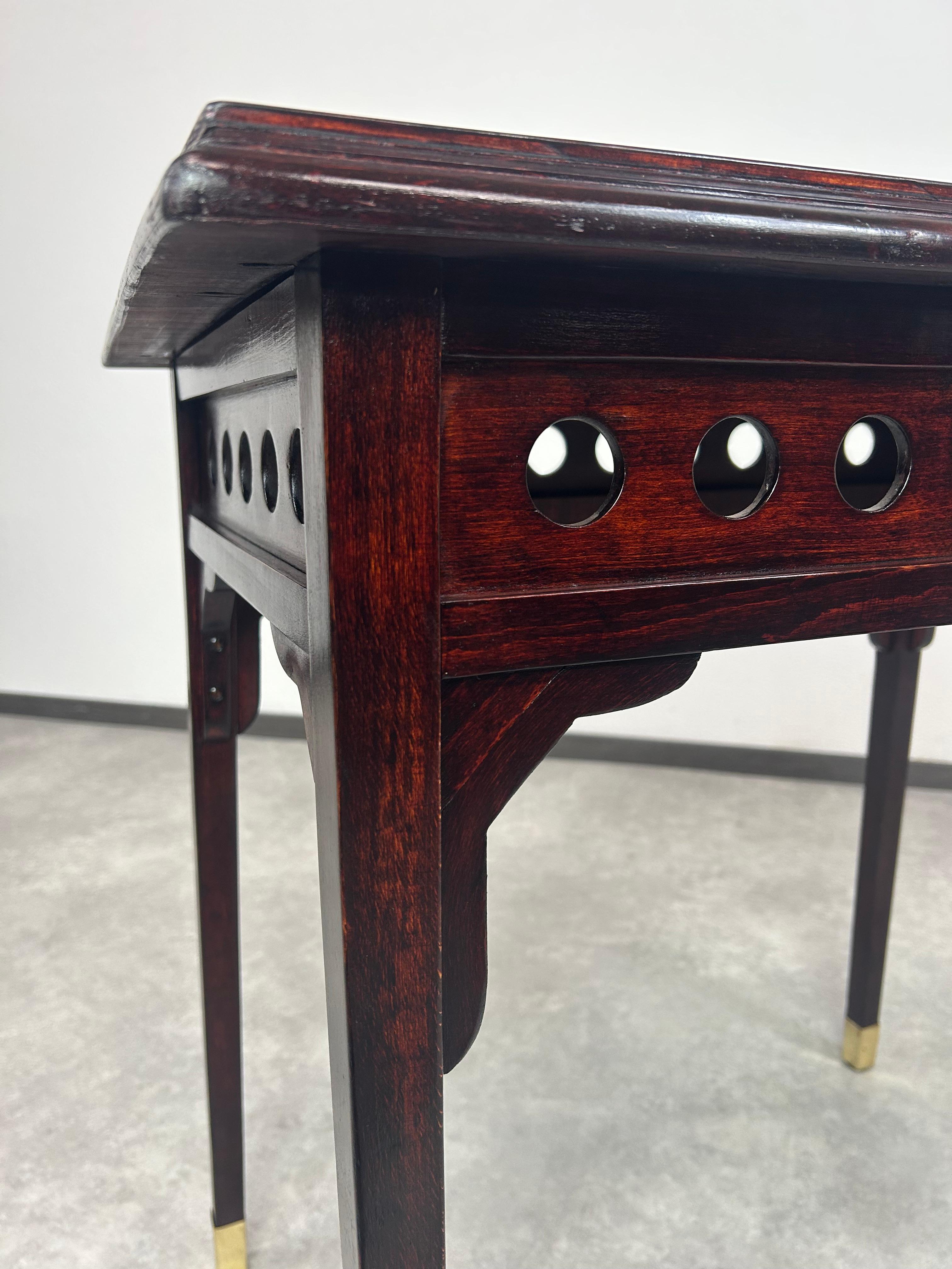 Table d'appoint de la Sécession viennoise de Josef Hoffmann pour J&J Kohn en vente 1