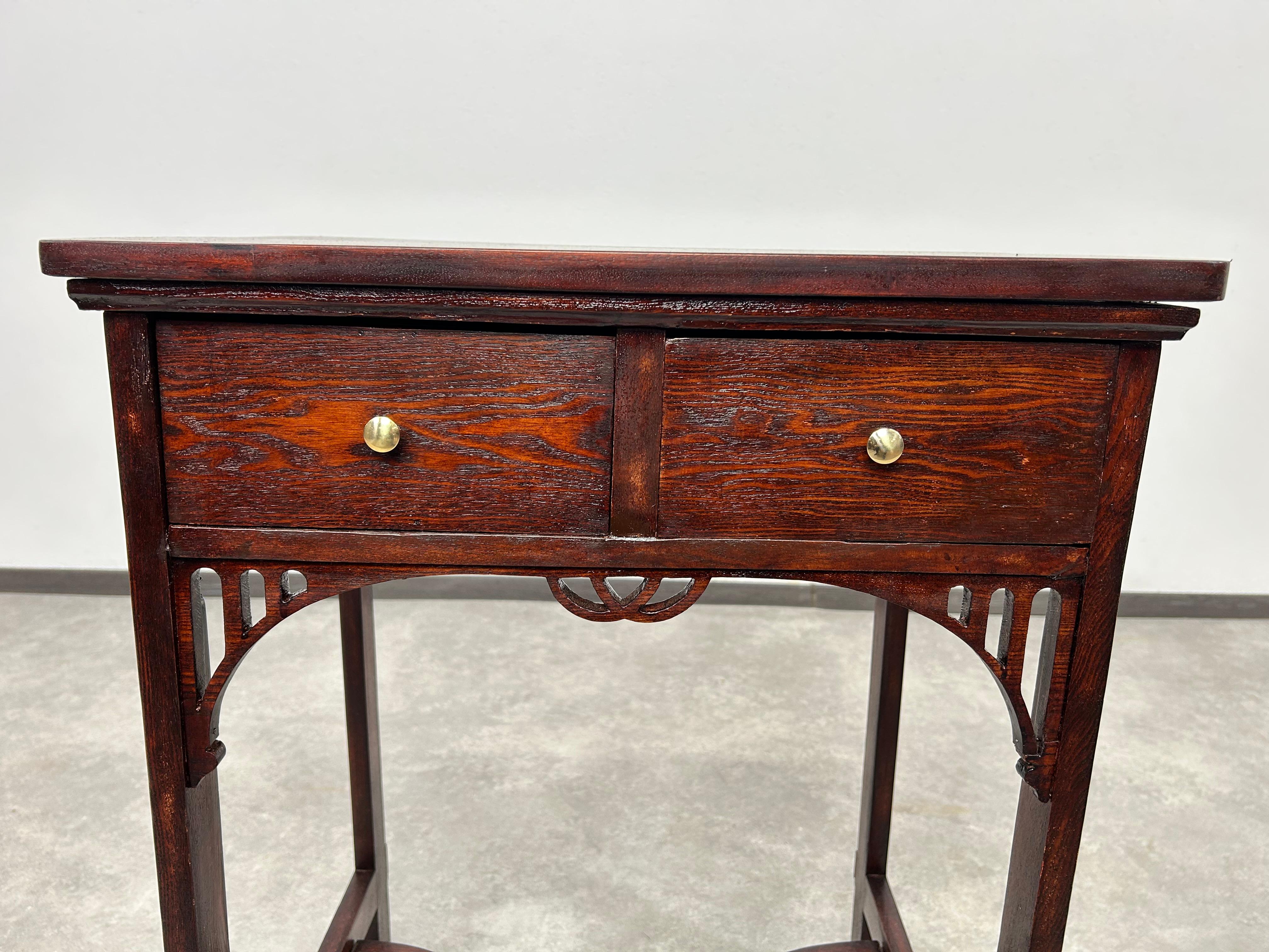 Sécession viennoise Vienna secession side table en vente