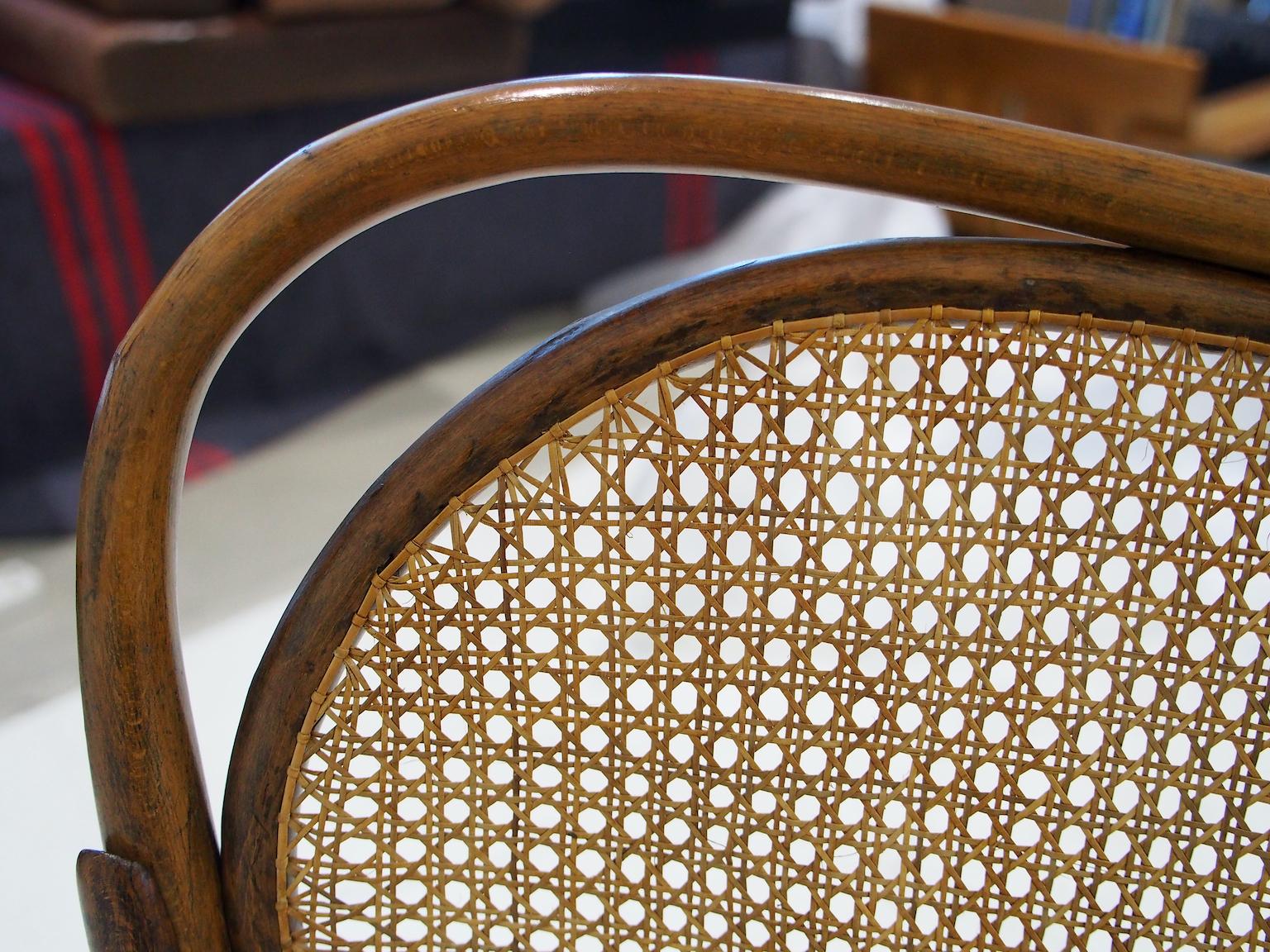 Vienna Secessionist Bentwood and Rattan Settee by Thonet Brothers For Sale 9