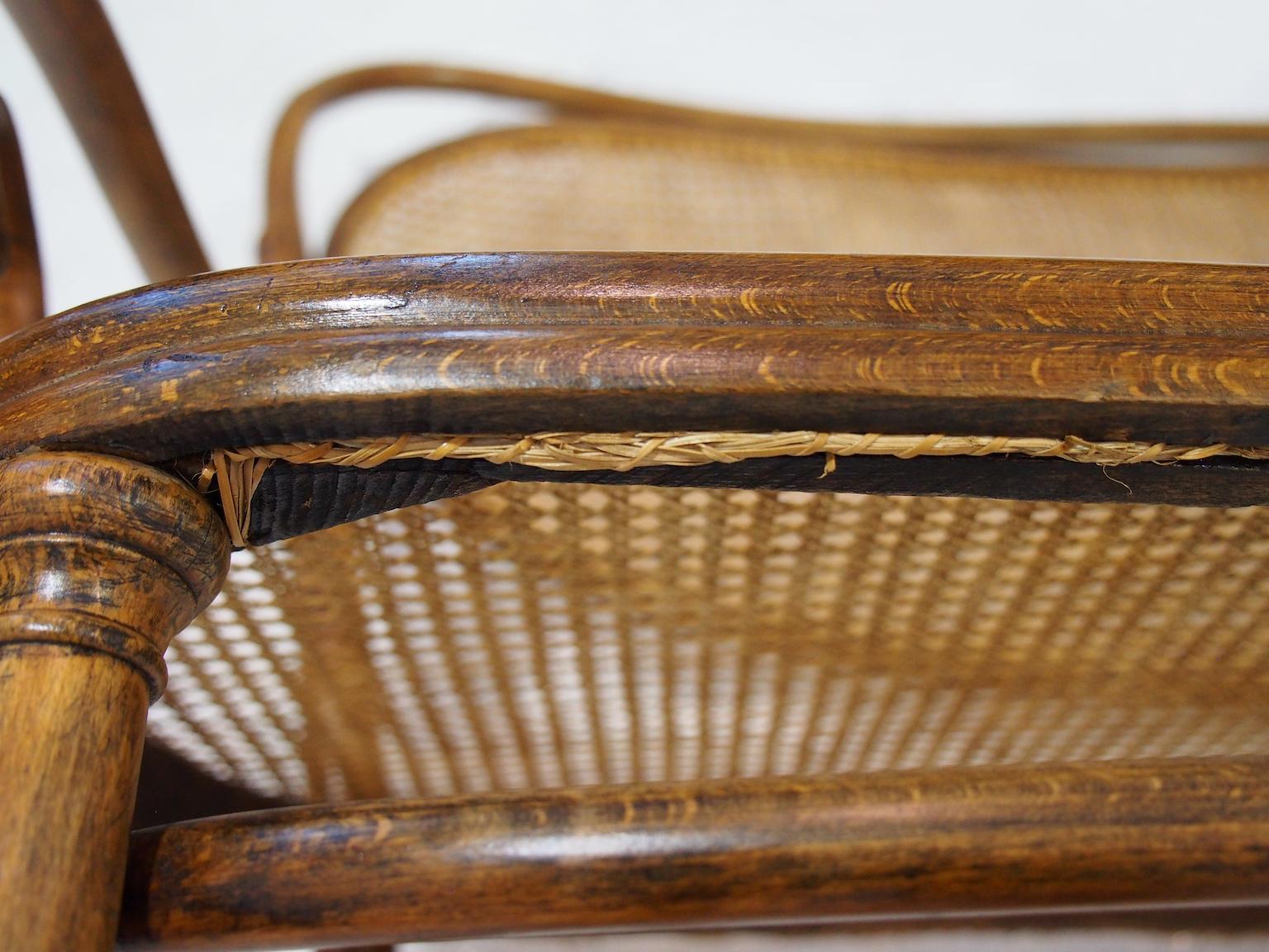 Vienna Secessionist Bentwood and Rattan Settee by Thonet Brothers For Sale 11