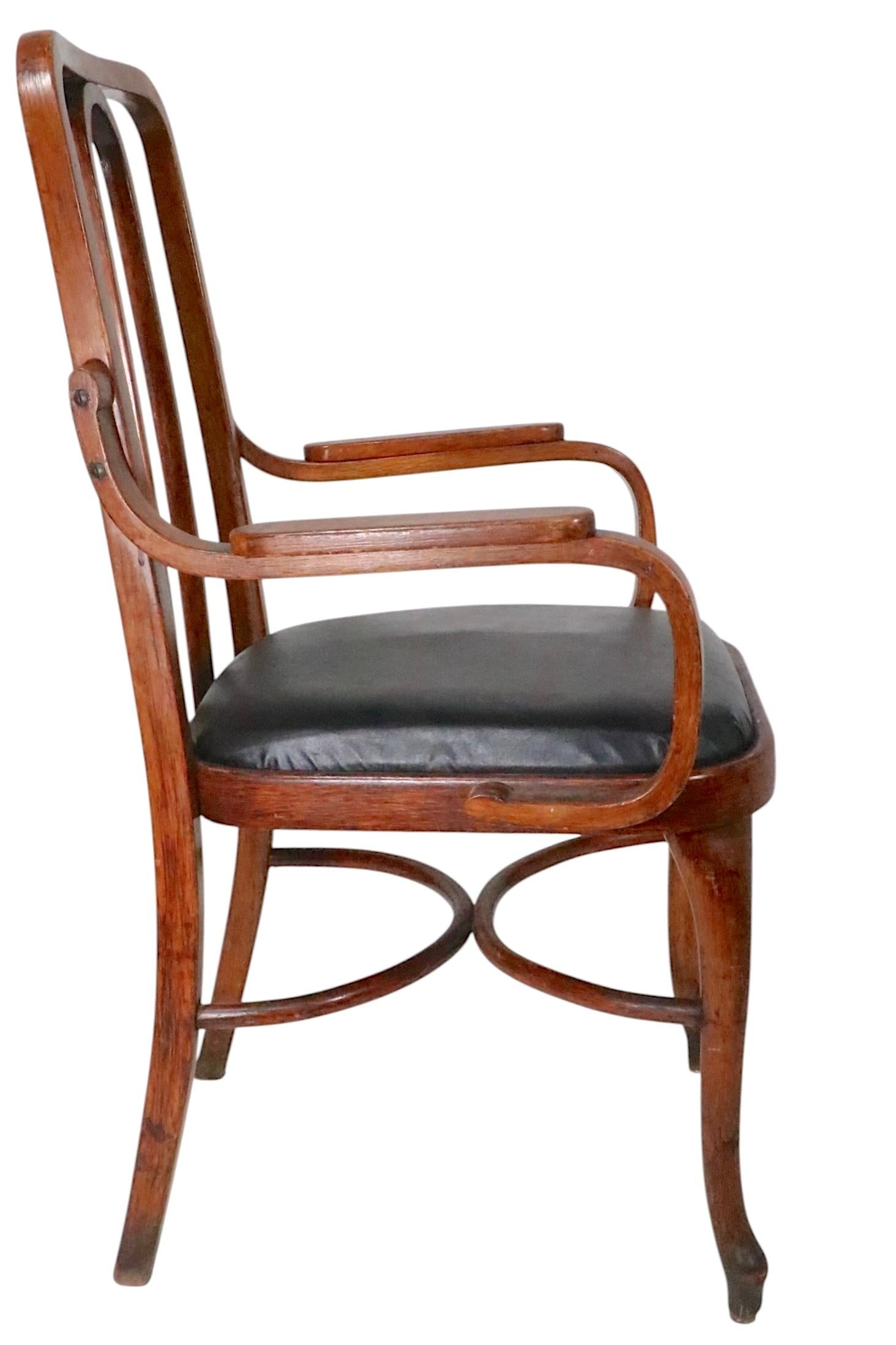 Vienna Secessionist Bentwood Arm Chair by Thonet att. to Josef Hoffman c. 1920's en venta 5