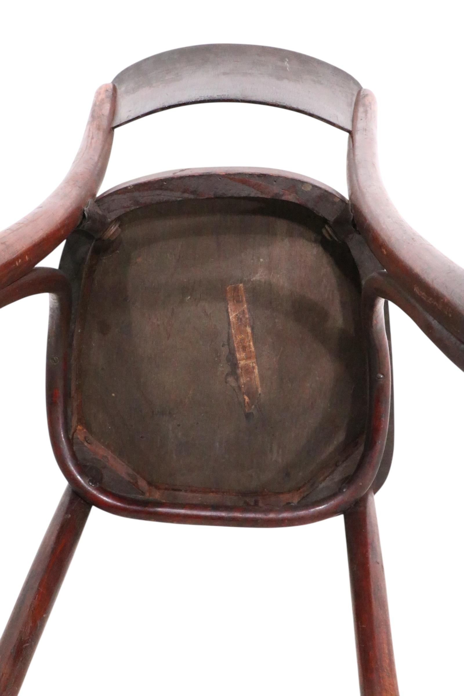 Sedia da pranzo bistrot da caffè in legno di Vienna secessionista, attribuita a Thonet, anni 1910/20 ca. in vendita 1