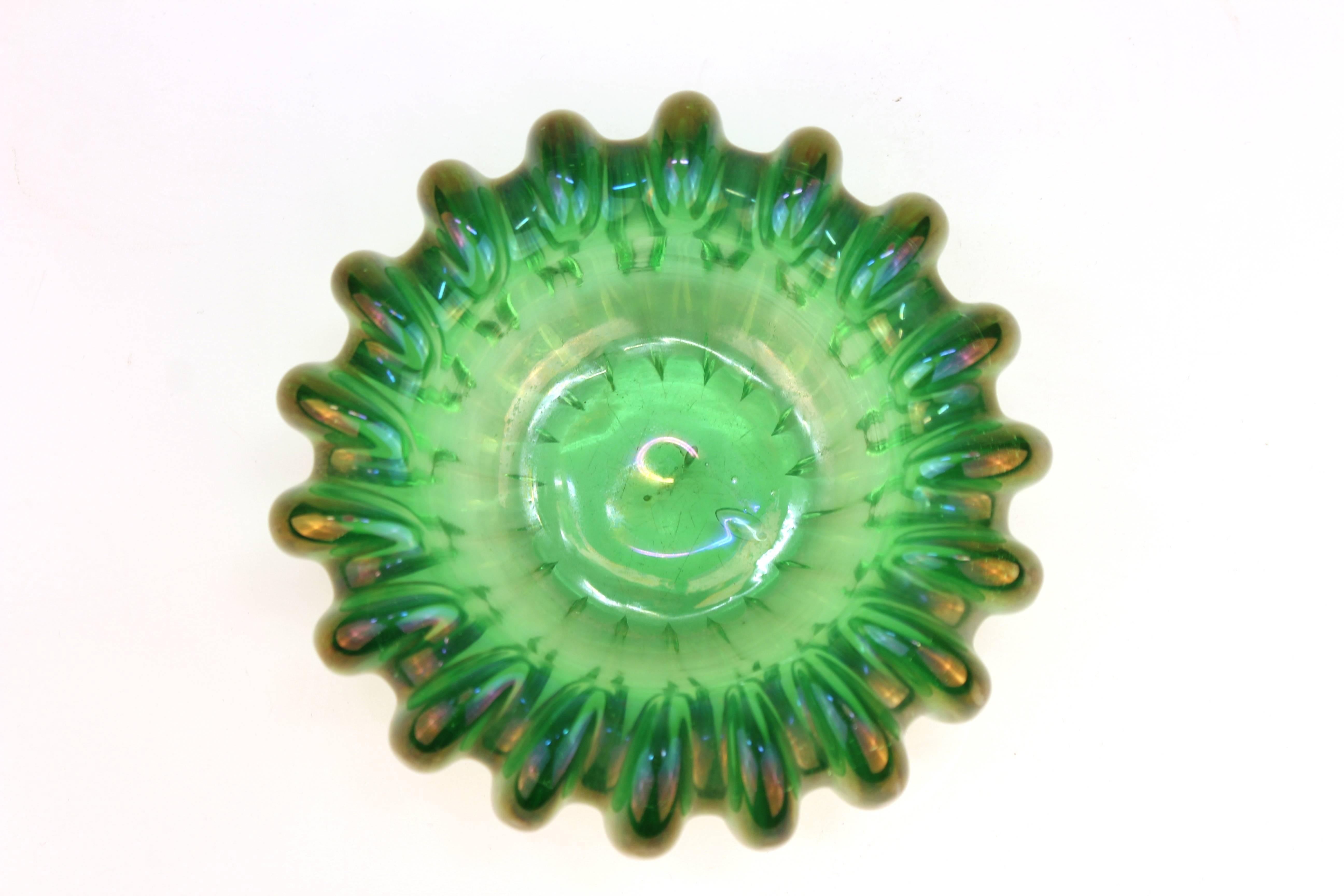 Vienna Secessionist Opalescent Green Glass Bowl In Good Condition In New York, NY