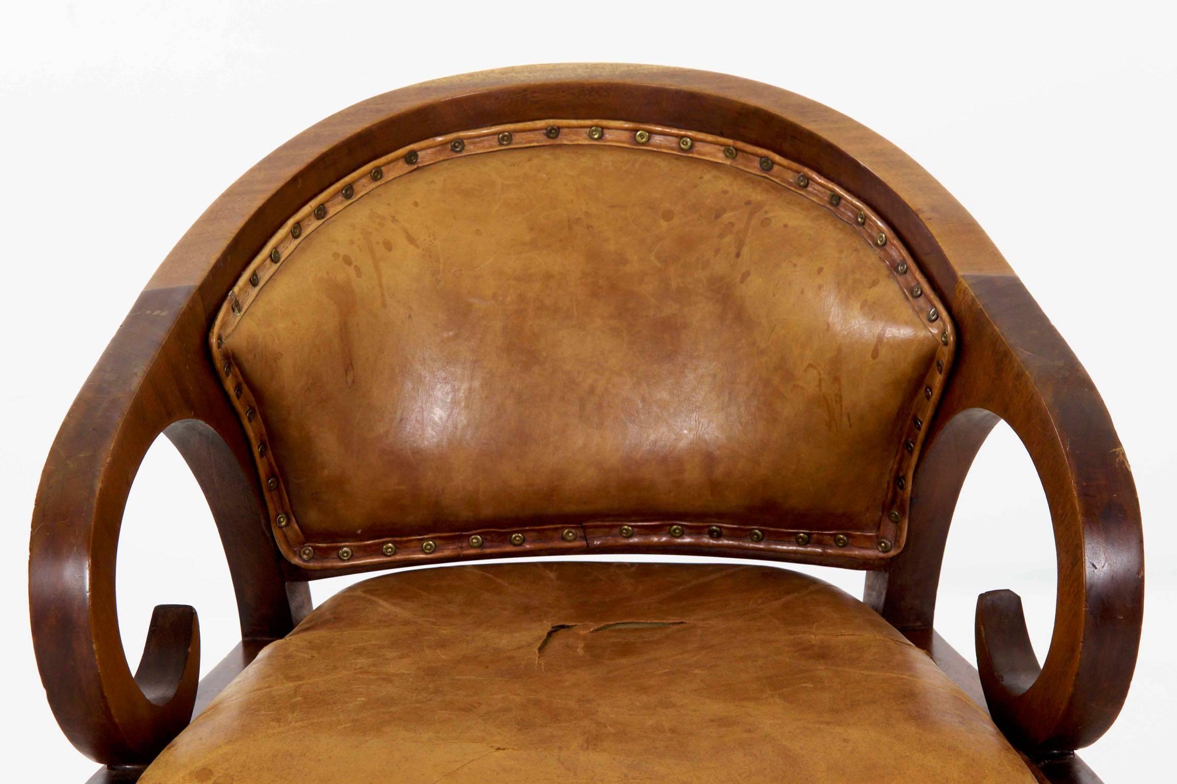 Vienna Secessionist Scrolled Mahogany and Leather Armchair, circa 1910 1