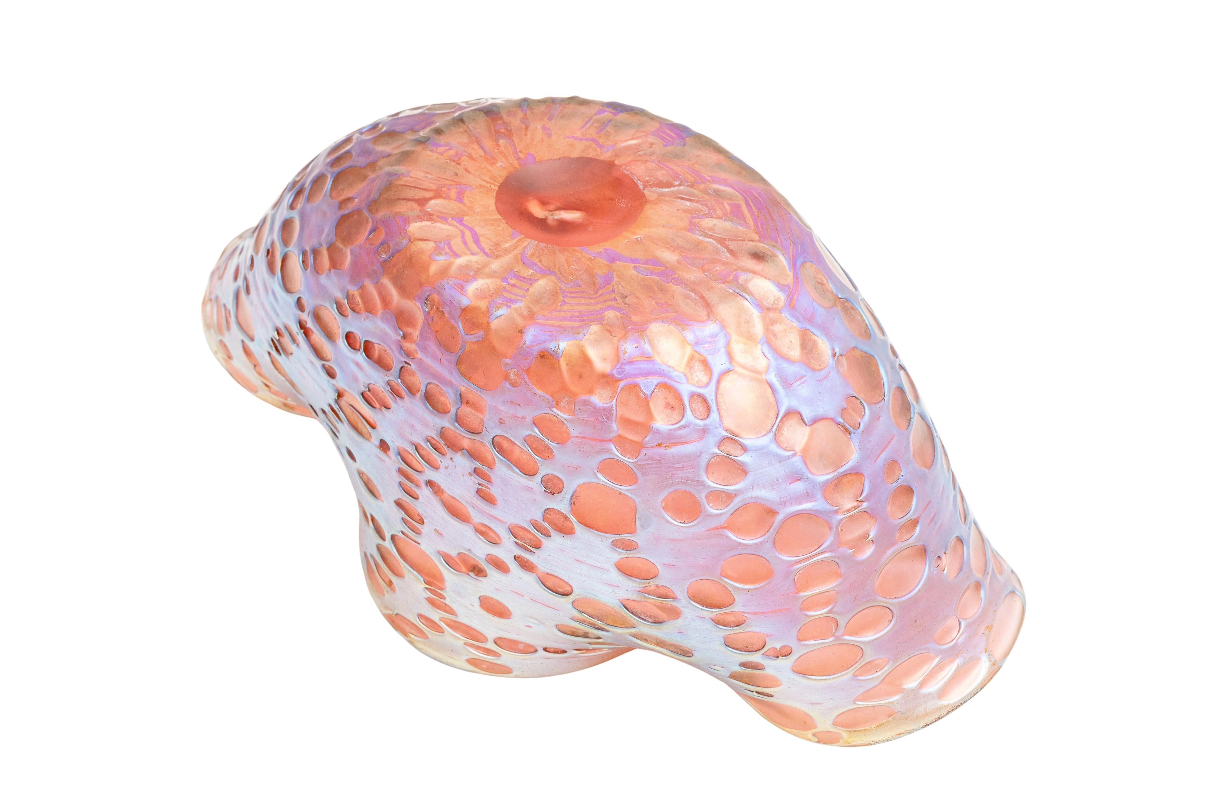 Austriaco Ciotola viennese in stile Art Nouveau Johann Loetz Witwe con decorazione a orbace, 1900 ca. in vendita