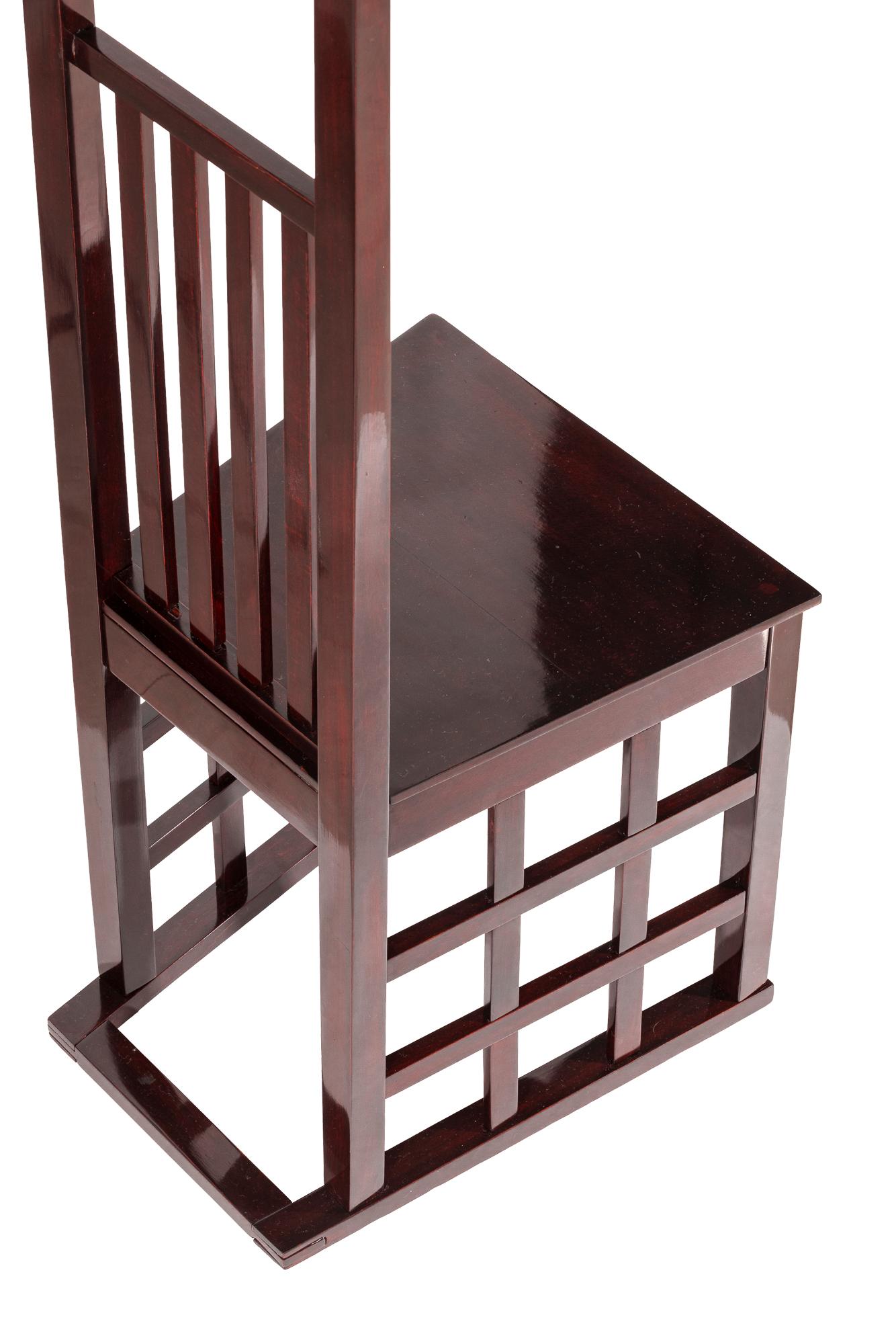 Viennese Art Nouveau chair by Josef Hoffmann ca. 1902 (Frühes 20. Jahrhundert) im Angebot