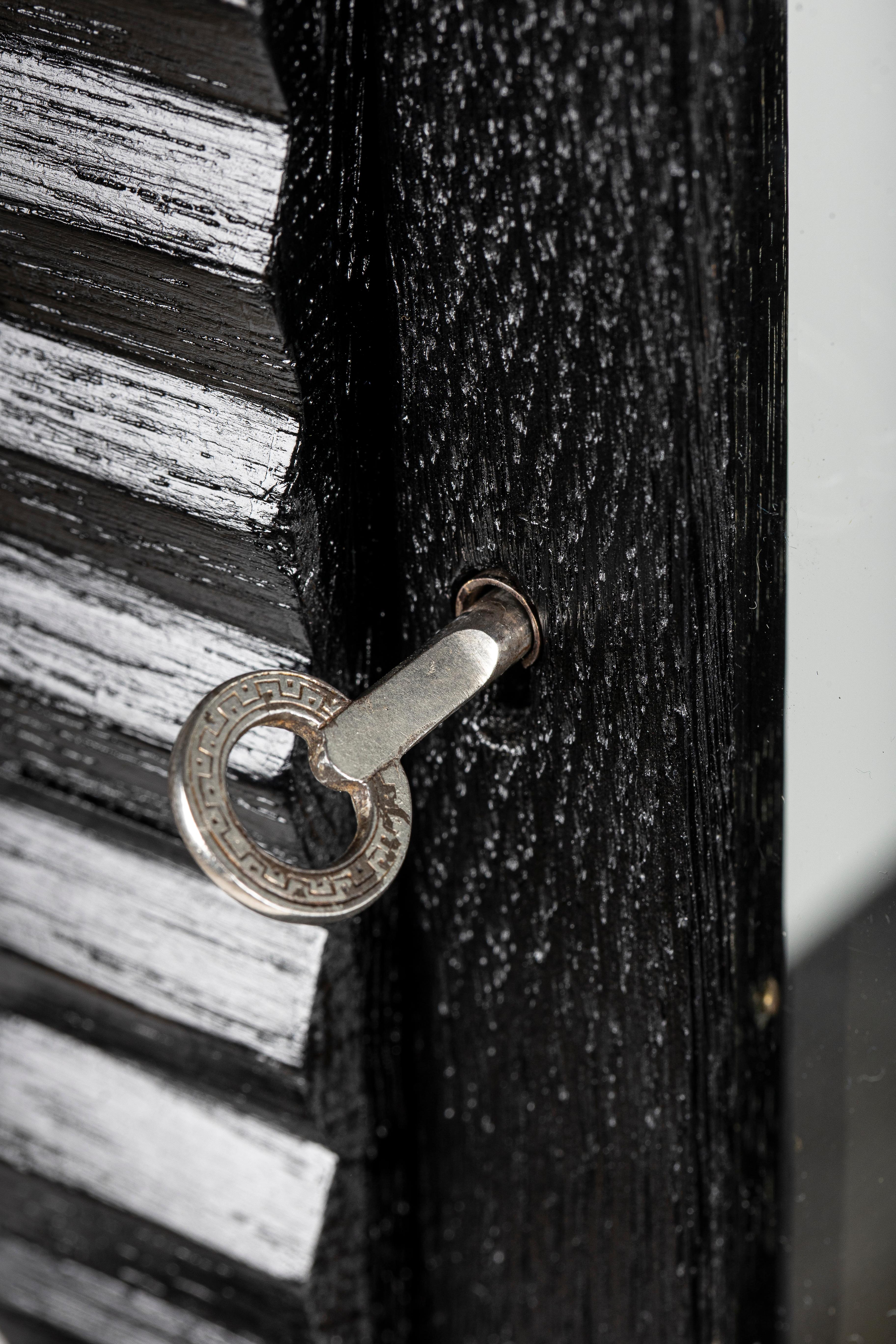 Mesa vitrina Art Nouveau vienesa Hans Bolek August Ungethüm 1913 en venta 1