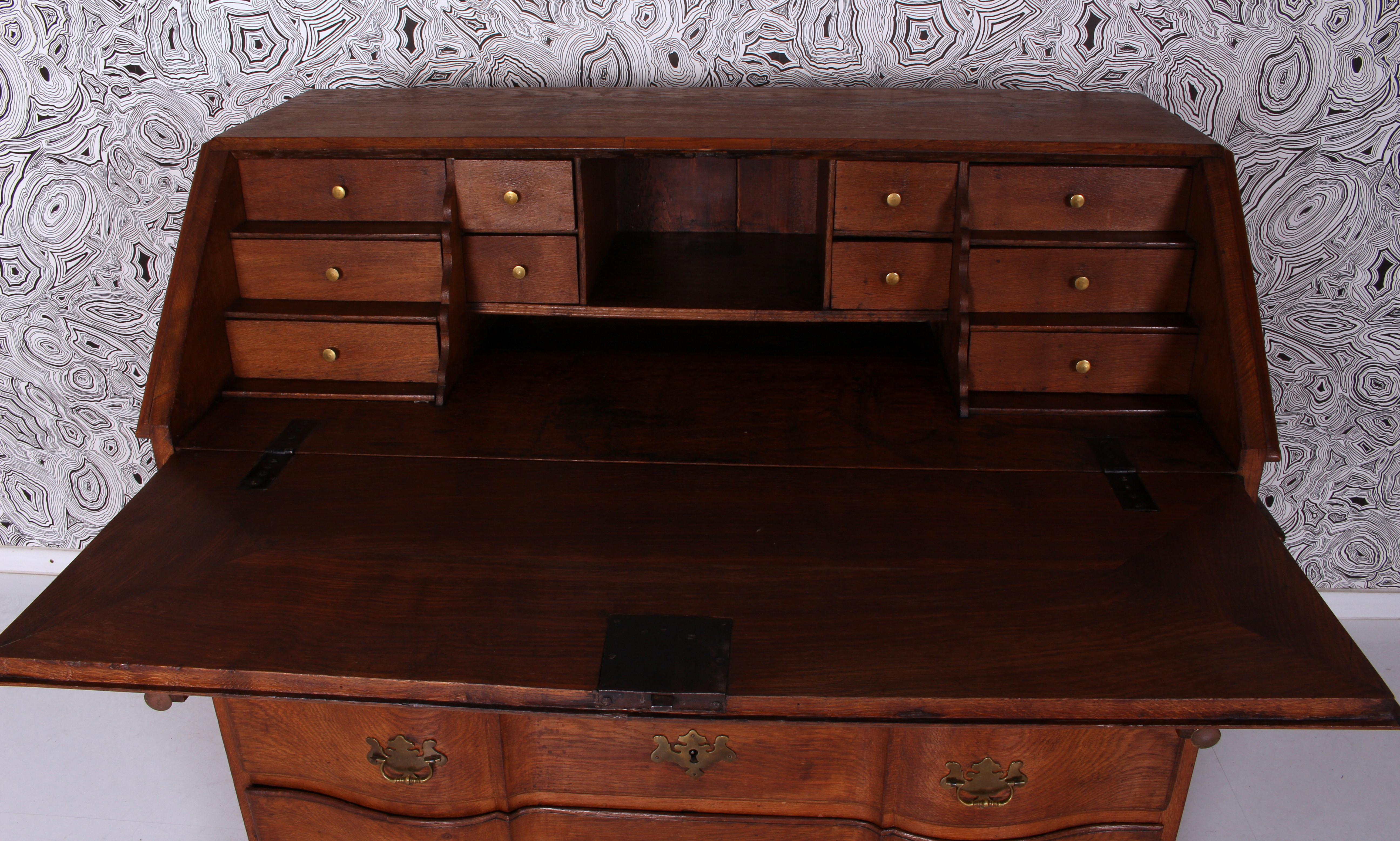 Viennese Baroque Secretary Slant Door Bureau ar 1860 Straight & Heavy Solid Oak For Sale 4