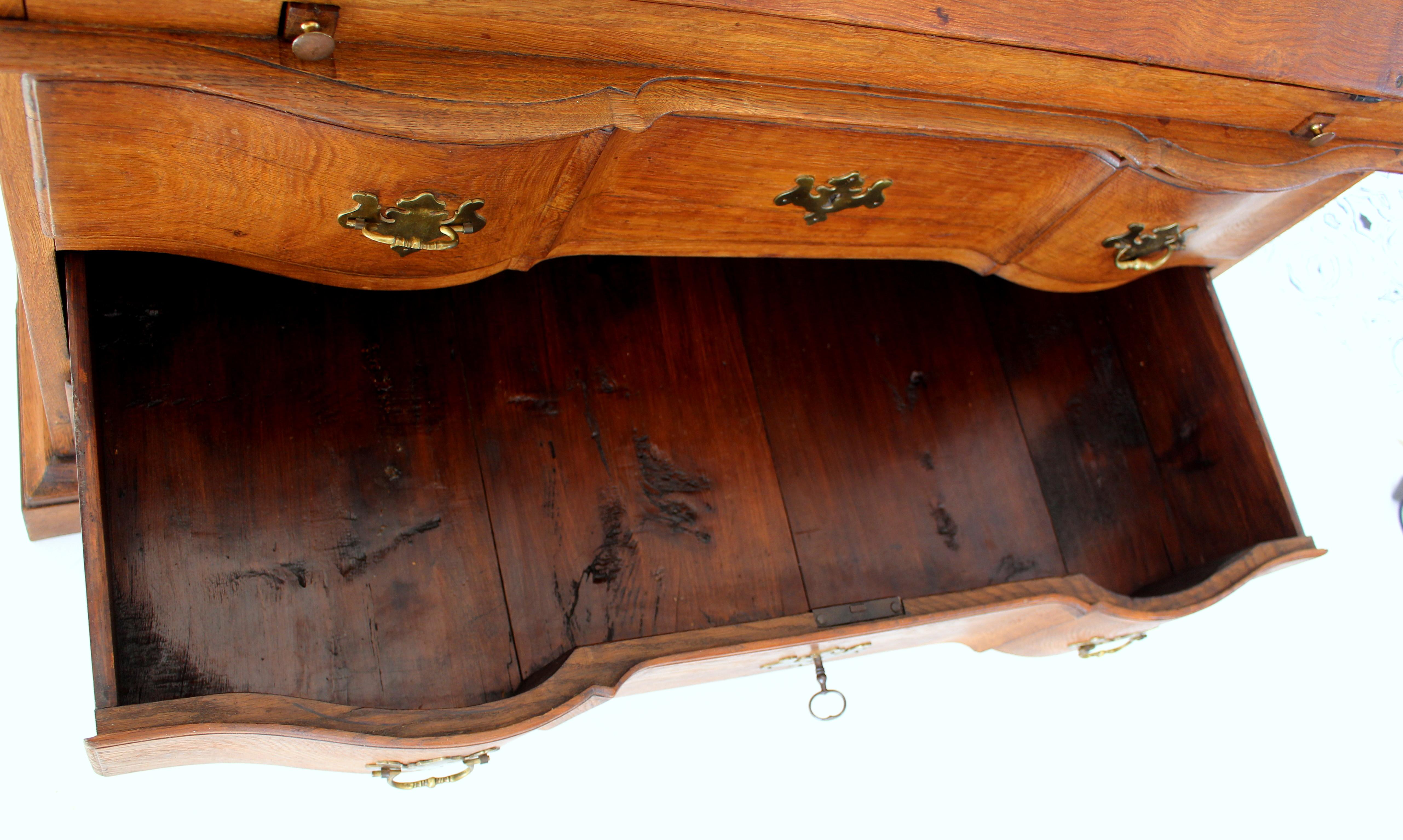 Viennese Baroque Secretary Slant Door Bureau ar 1860 Straight & Heavy Solid Oak For Sale 11