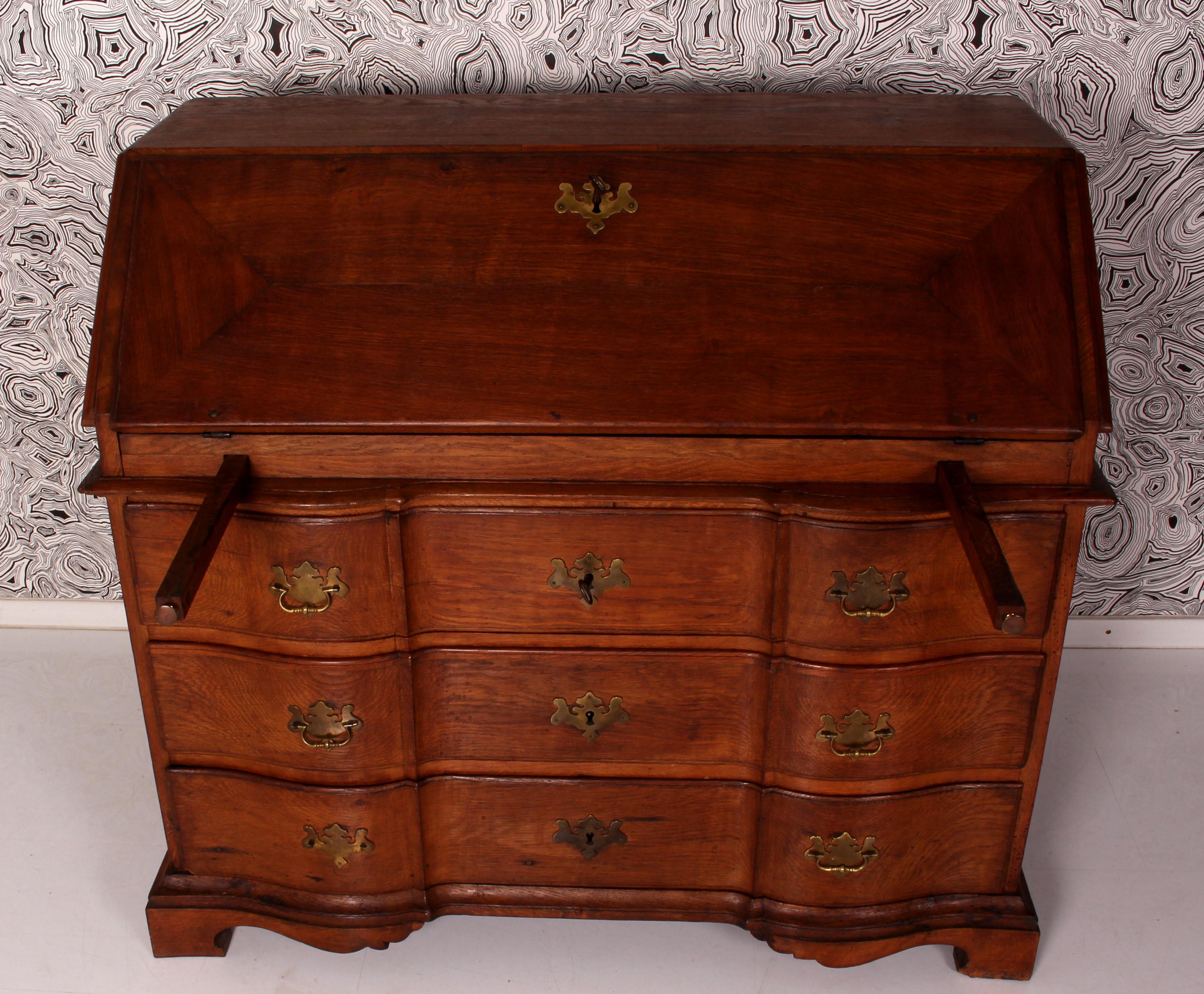 Viennese Baroque Secretary Slant Door Bureau ar 1860 Straight & Heavy Solid Oak For Sale 2