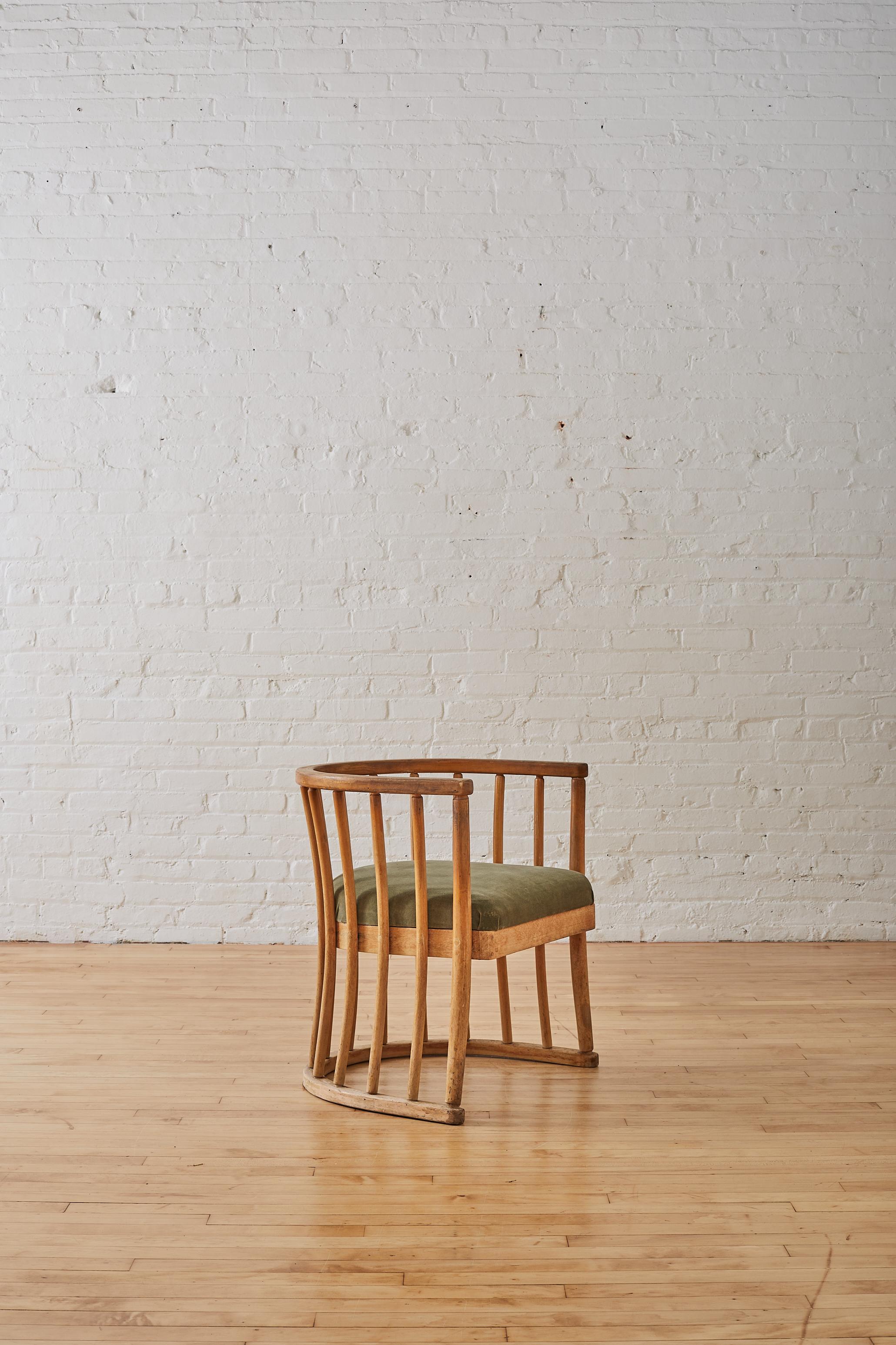 Mid-Century Modern Viennese Barrel Chair in upholstered in Moss Green Velvet For Sale